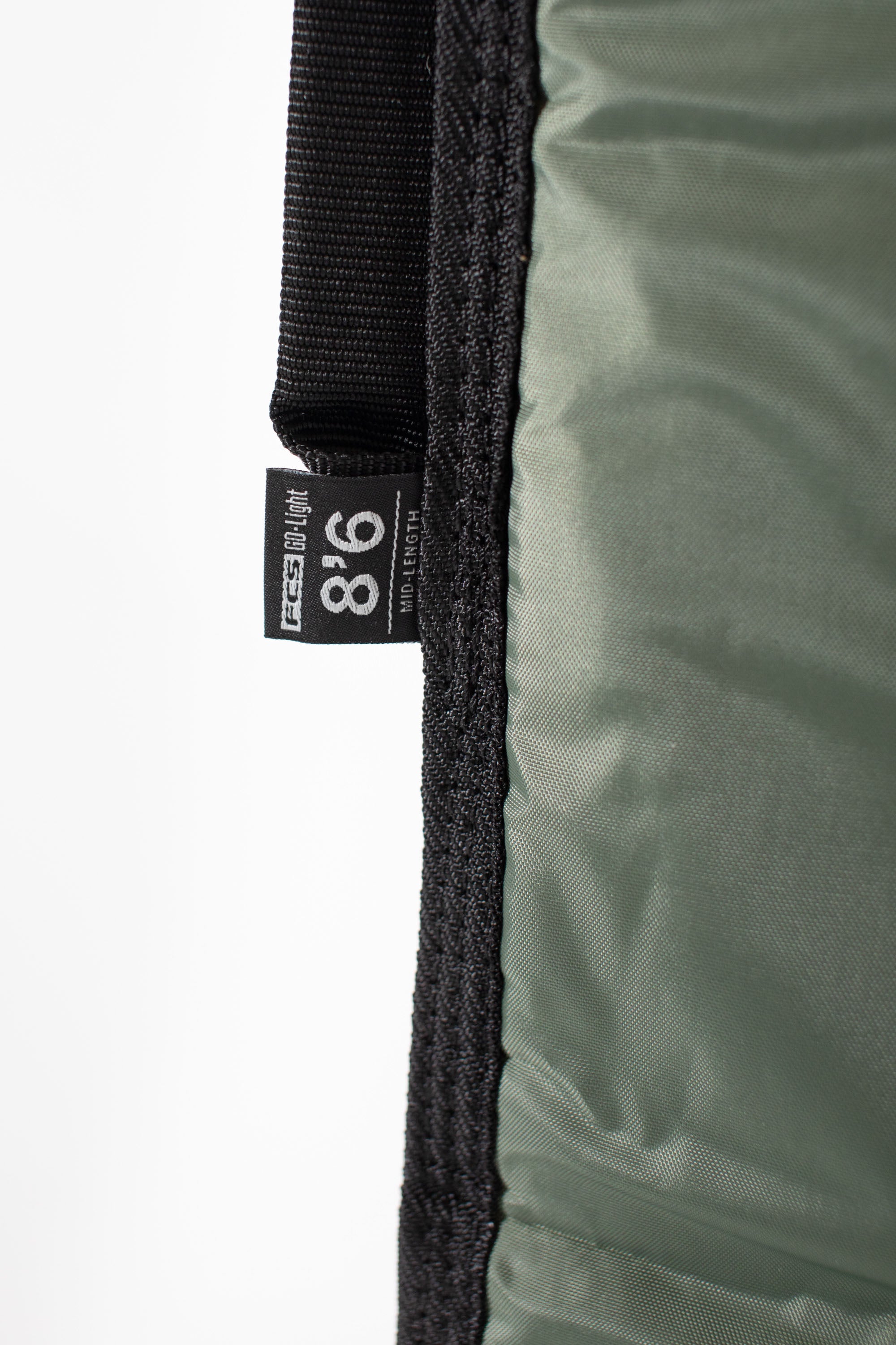 FCS 8.6 Classic Cover Mid-Length Board Bag | Shop at PUKAS SURF SHOP