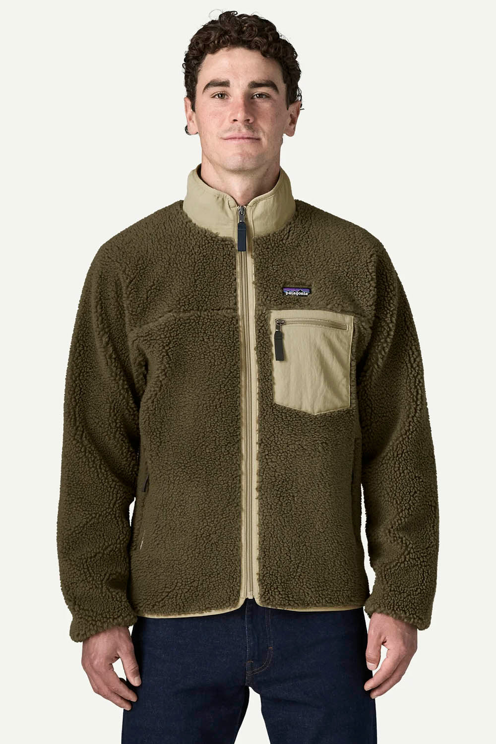 PATAGONIA Classic Retro-X Jacket Man Basin Green | Shop at PUKAS