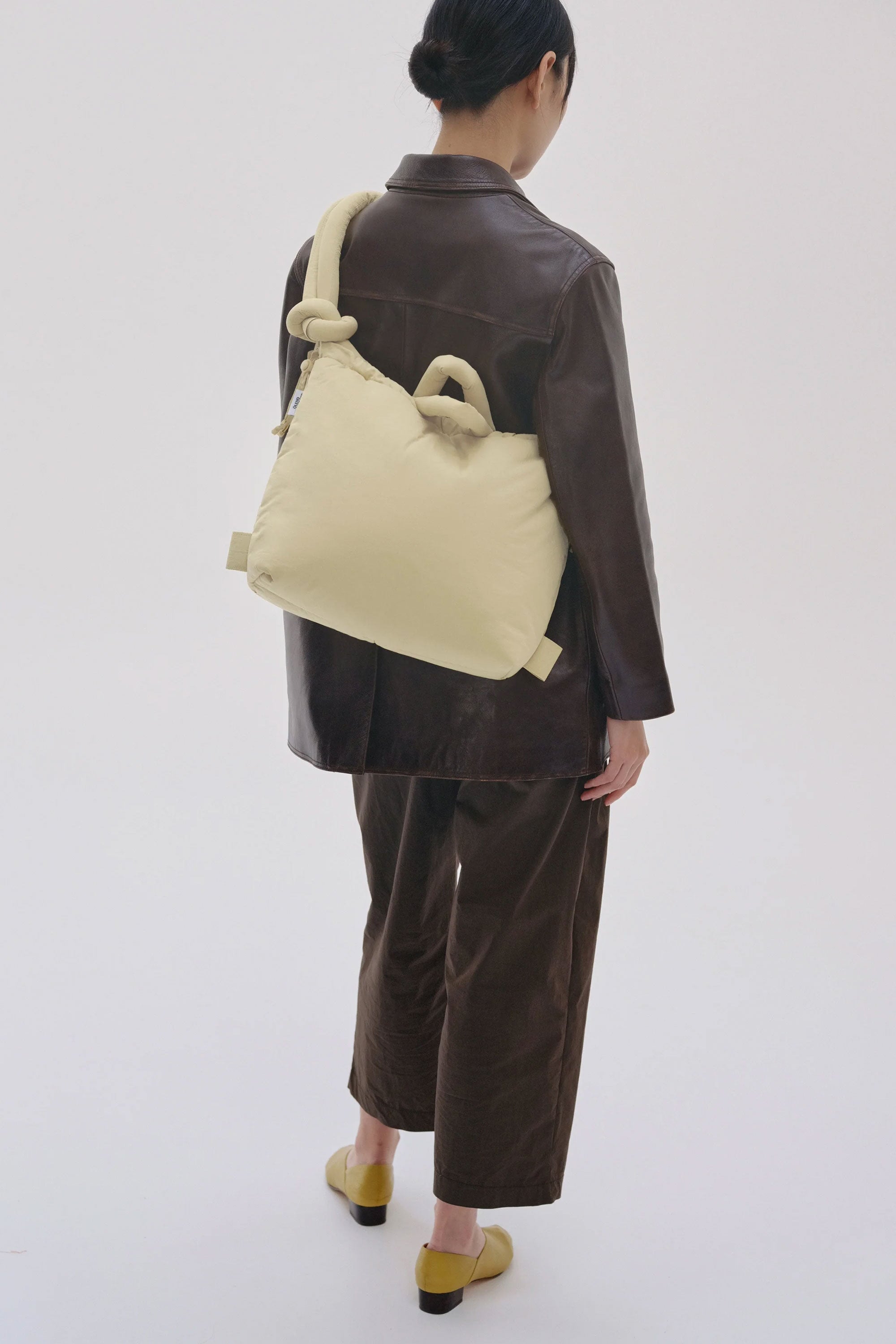 新品未開封★OLEND ONA SOFT BAG バターイエロー ÖLEND - ONA SOFT BAG - BUTTER YELLOW | Shop at PUKAS SURF SHOP