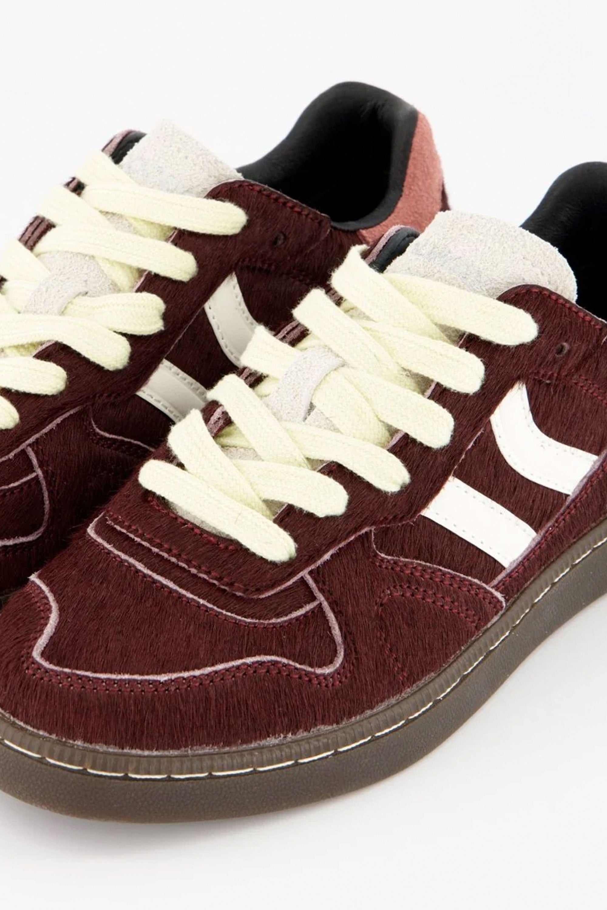 Pukas-Surf-Shop-Shoes-Coolway-