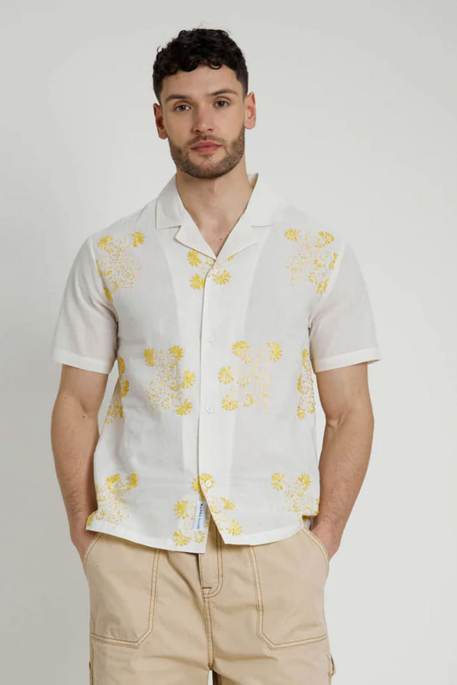 Pukas-Surf-Shop-man-shirt-native-youth-hornsby-hand-emboidered-shirt