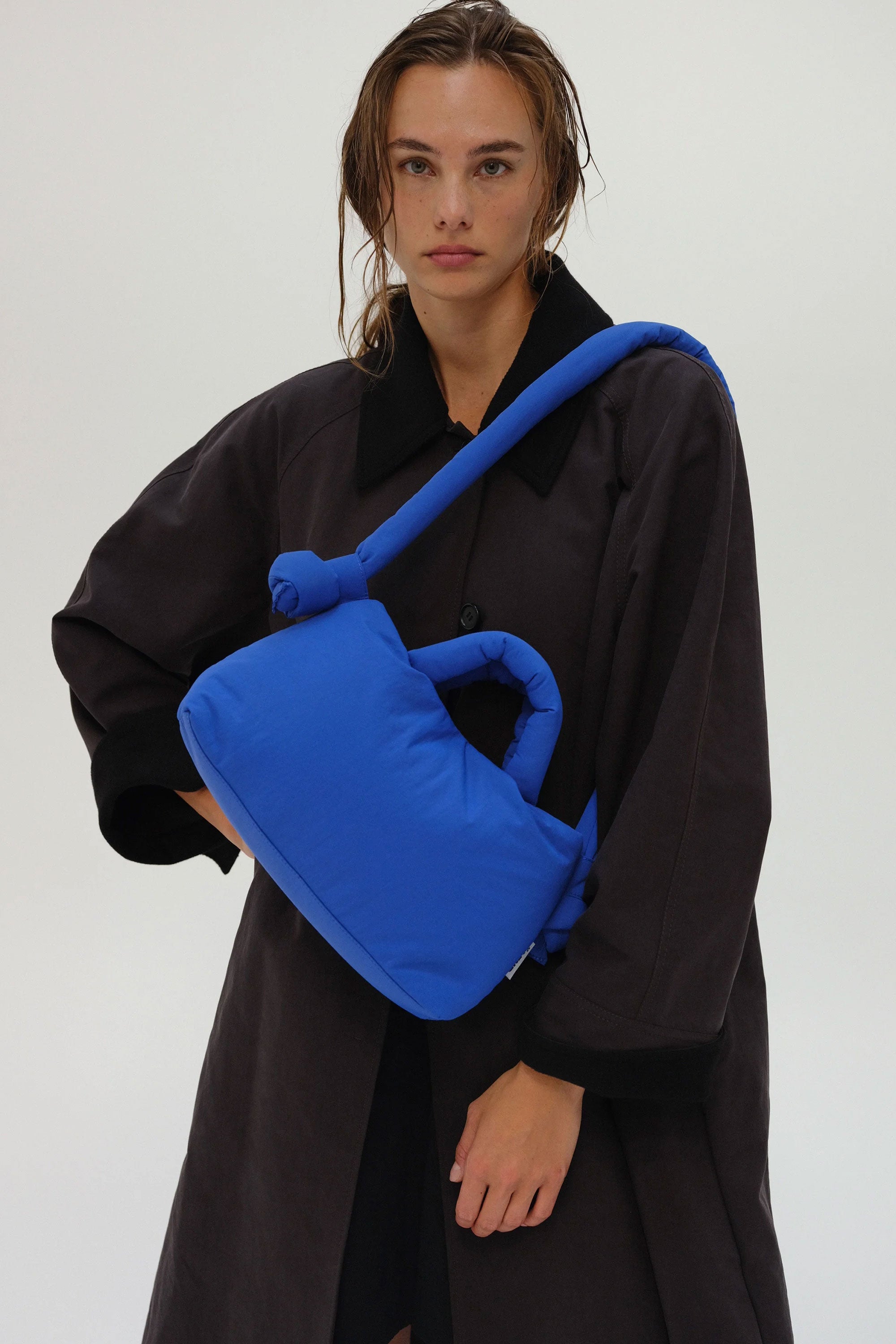 ÖLEND BACKPACKS MiniOna Soft Bag コバルトブルー ÖLEND - MINIONA SOFT BAG - COBALT BLUE | Shop at PUKAS SURF SHOP