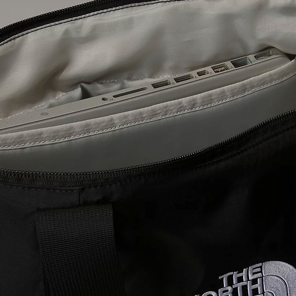 
                      
                        THE NORTH FACE - BOREALIS TOTE
                      
                    