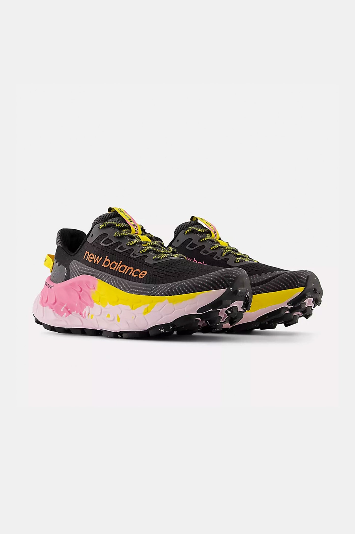 PUKAS-SURF-SHOP-FOOTWEAR-NEW-BALANCE-FRESH-FOAM-X-TRAIL-MORE-BLACK-PINK-YELLOW