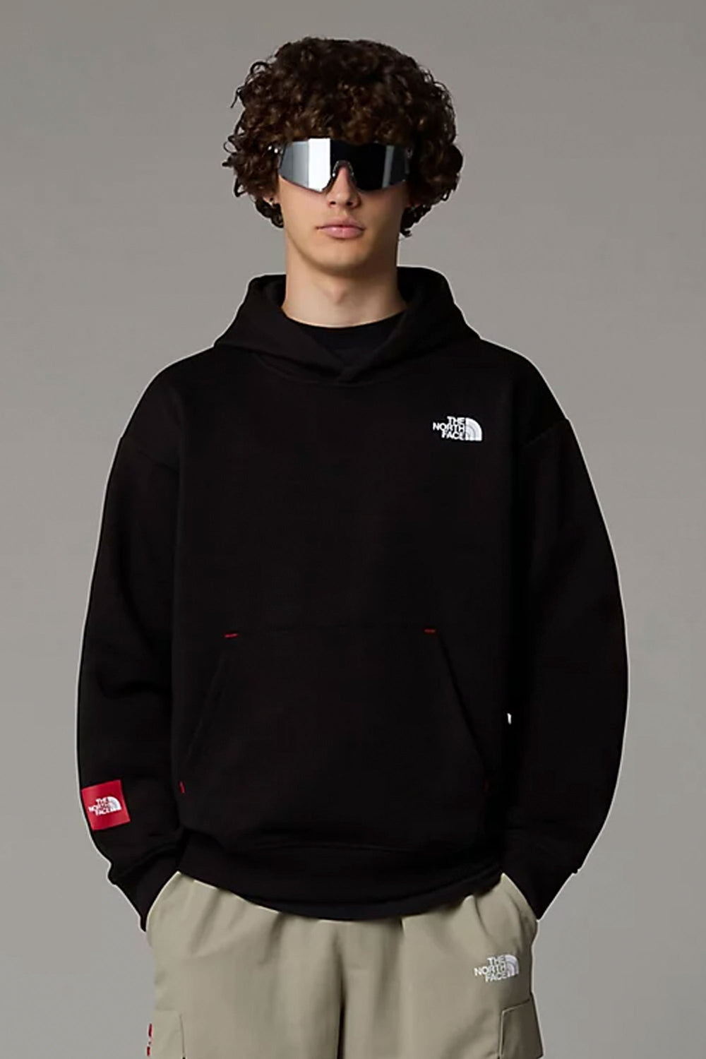 PUKAS-SURF-SHOP-HOODIE-THE-NORT-FACE-AXYS-BLACK