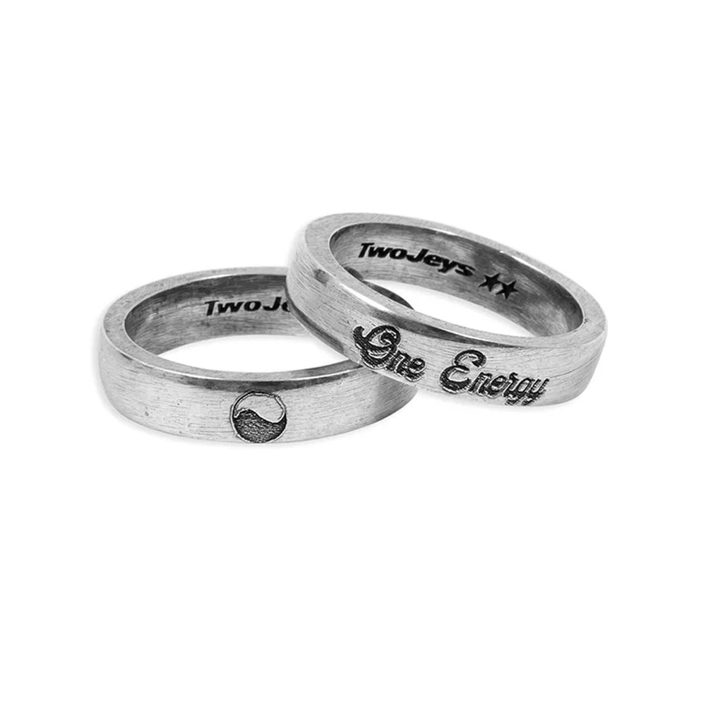 PUKAS-SURF-SHOP-RING-SET-TWO-JEYS-ONE-ENERGY