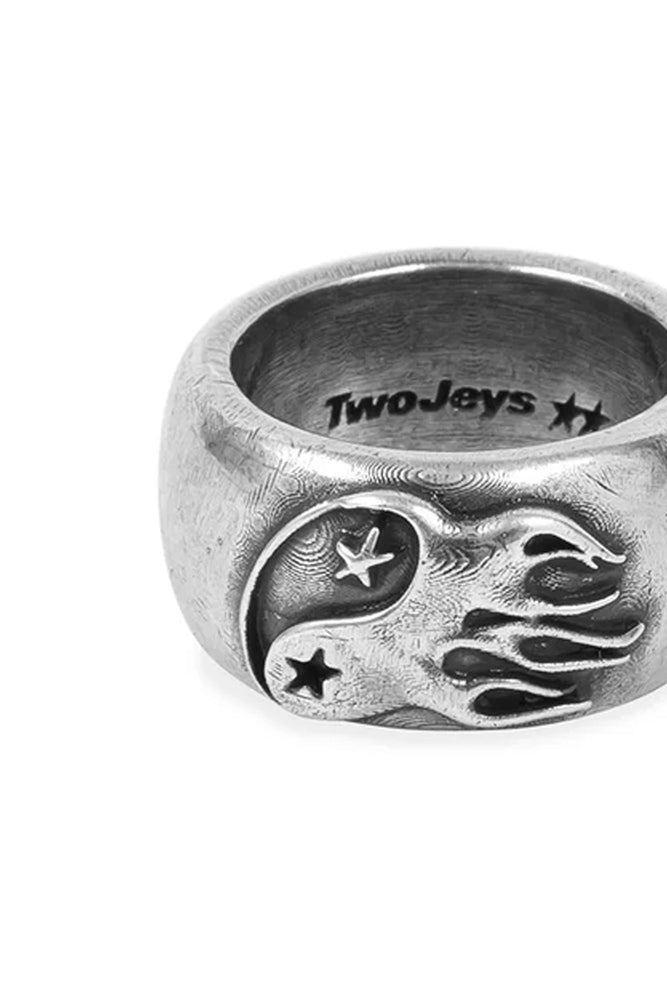 
                  
                    PUKAS-SURF-SHOP-RING-TWO-JEYS-ONE-ENERGY
                  
                