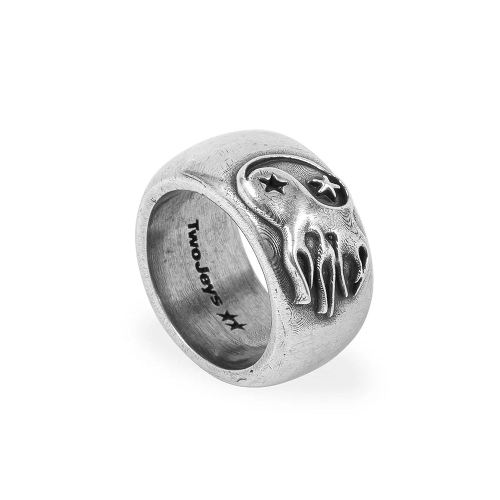 PUKAS-SURF-SHOP-RING-TWO-JEYS-ONE-ENERGY