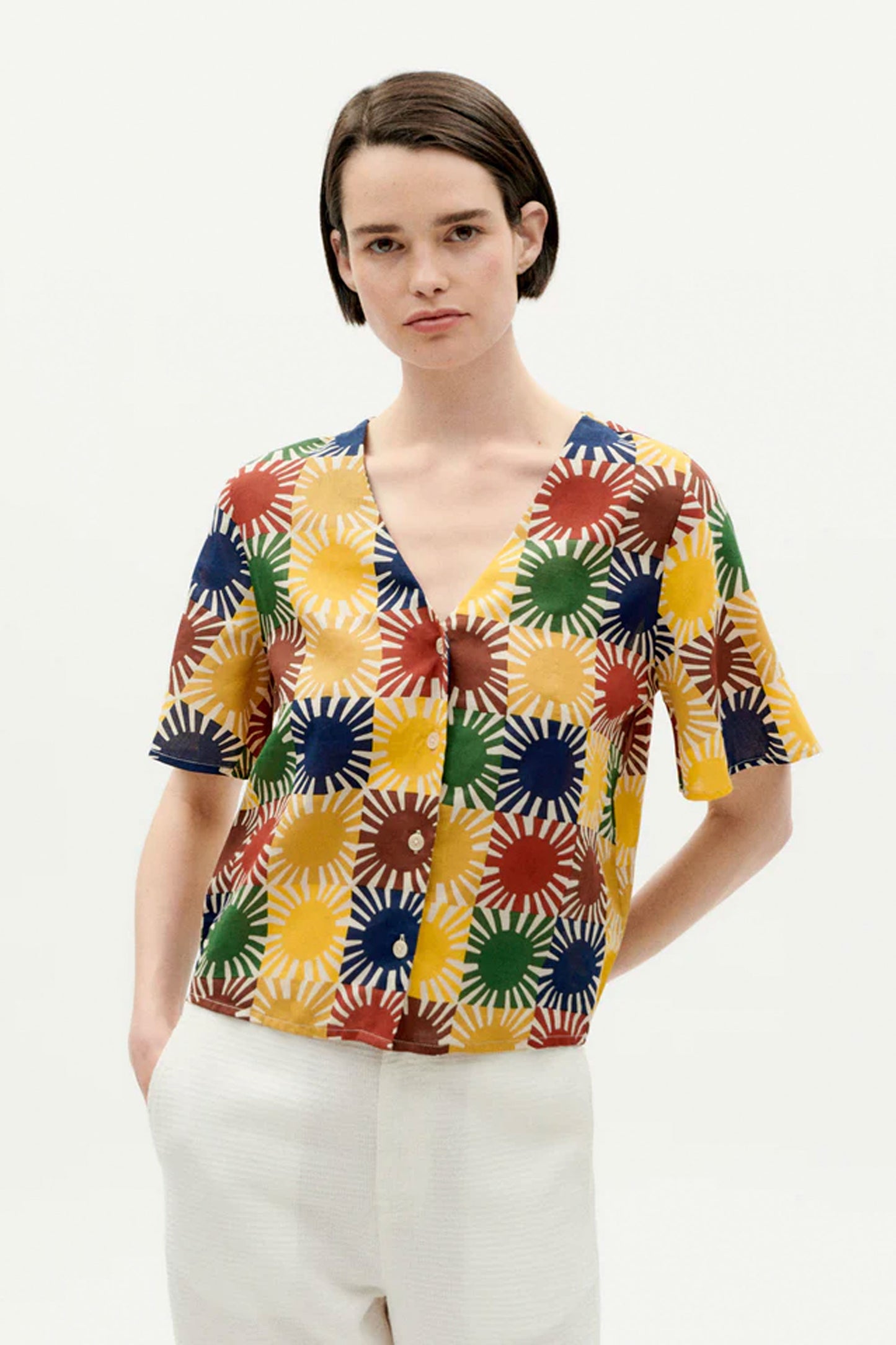 
                  
                    PUKAS-SURF-SHOP-SHIRT-WOMAN-THIKING-MU-LIBELULA-SUN-GRID
                  
                