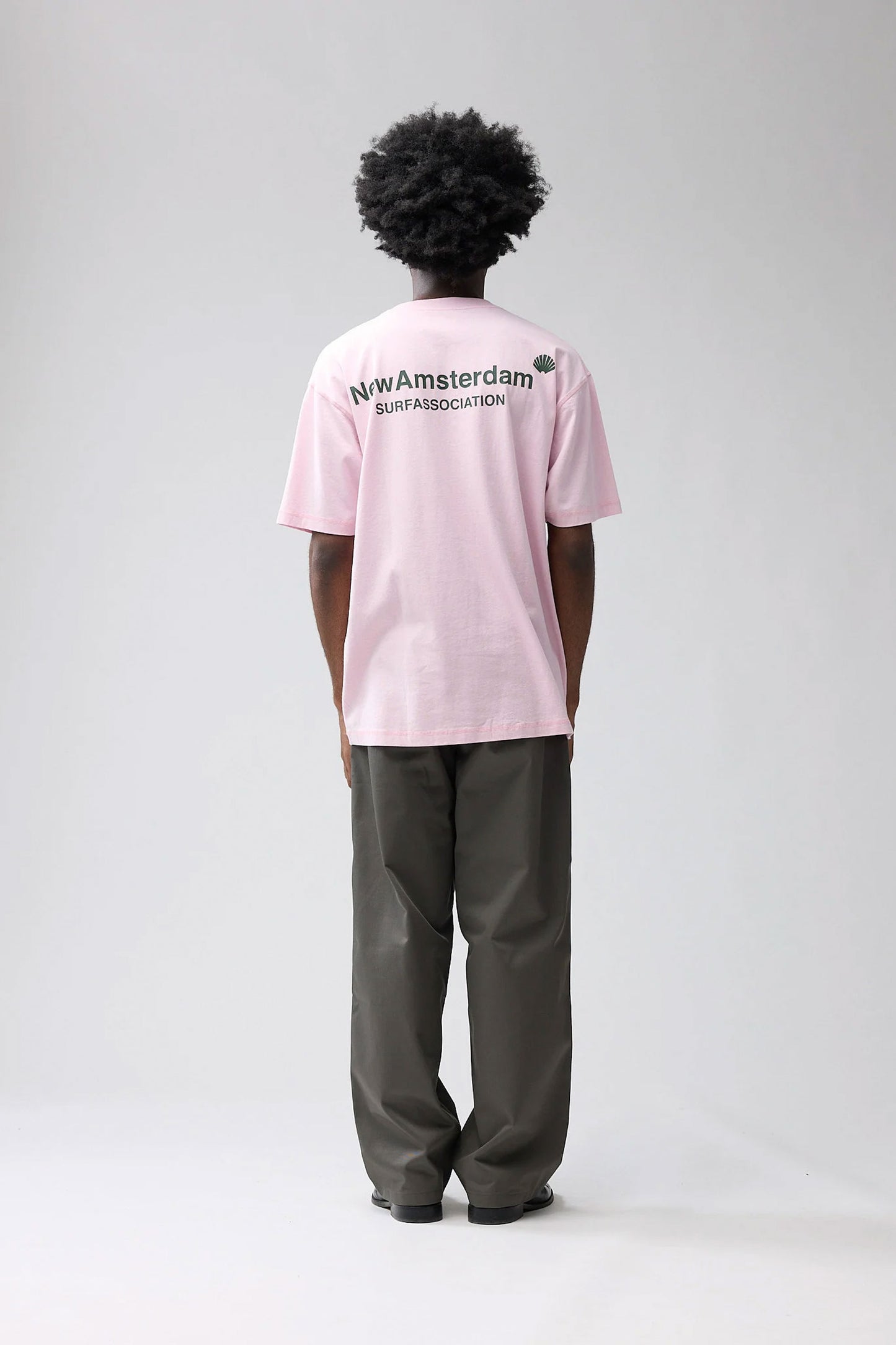 PUKAS-SURF-SHOP-TEE-MAN-NEW-AMSTERDAM-LOGO-TEE-PINK