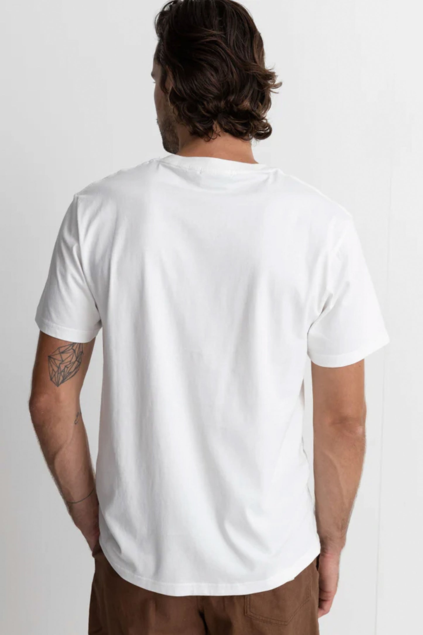 PUKAS-SURF-SHOP-TEE-MAN-RHYTHM-CLASSIC-BRAND-WHITE