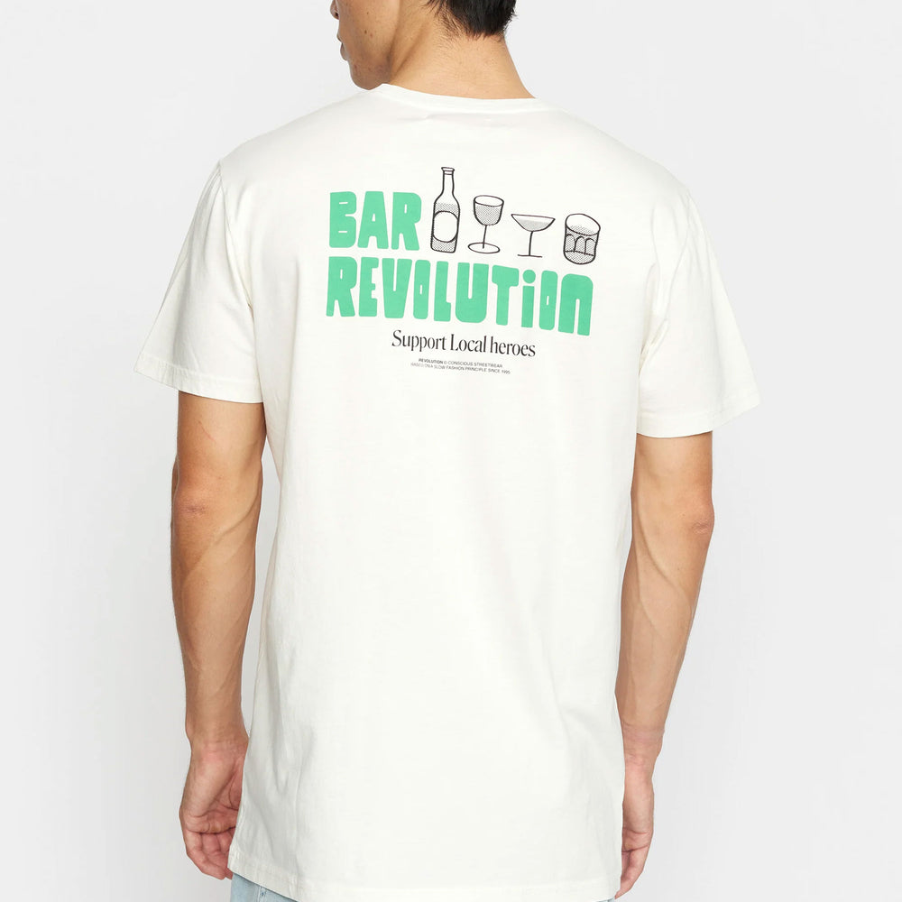 PUKAS-SURF-SHOP-TEE-REVOLUTION-BAR-WHITE