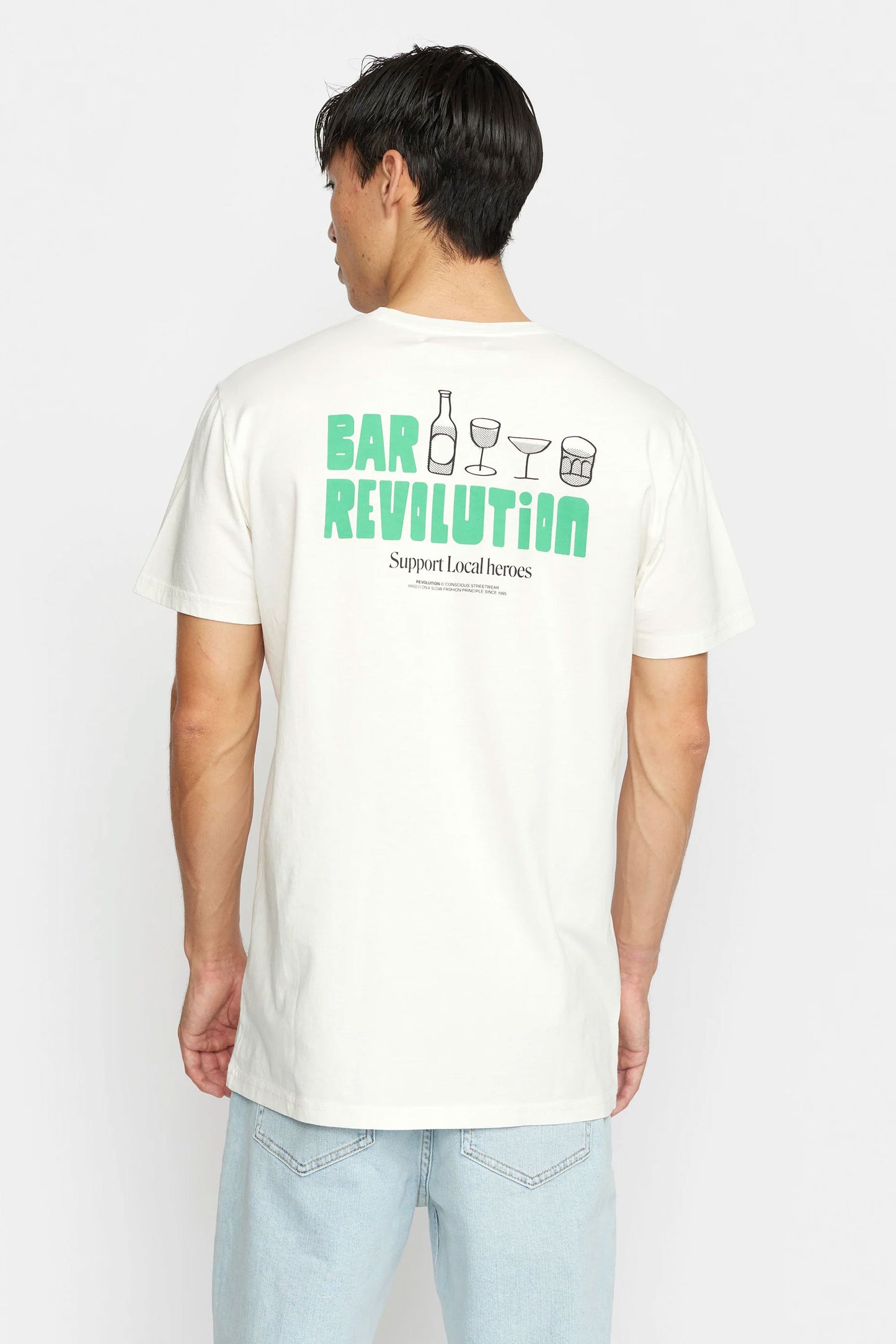 PUKAS-SURF-SHOP-TEE-REVOLUTION-BAR-WHITE