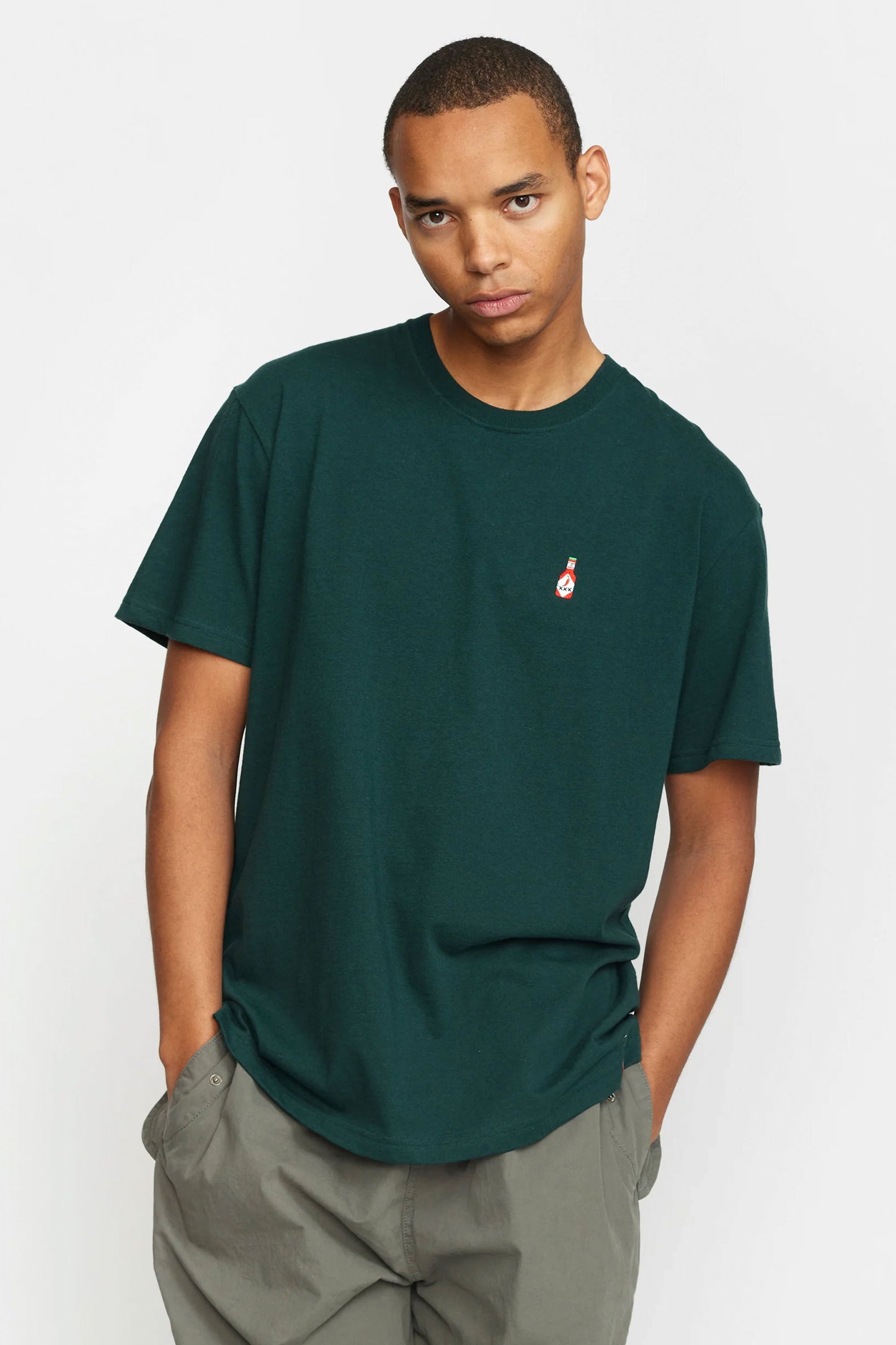 PUKAS-SURF-SHOP-TEE-REVOLUTION-HOT-DARK-GREEN