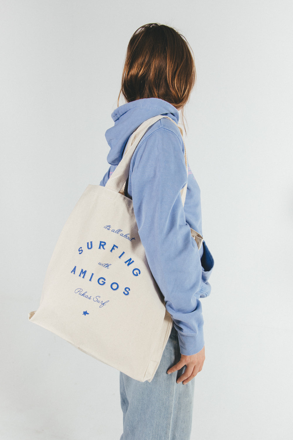 PUKAS-SURF-SHOP-TOTE-BAG-SURFING-THE-BASQUE-COUNTRY-SURFING-WITH-AMIGOS-BLUE
