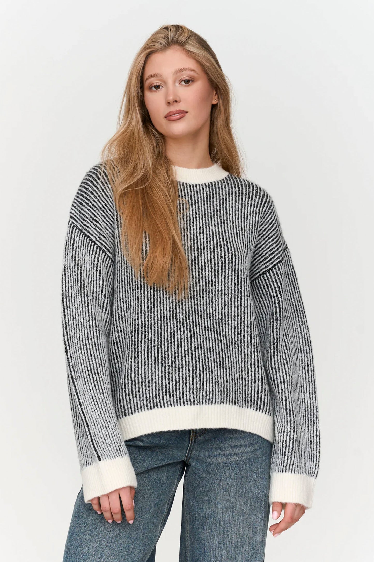 24 Colours Pukas Surf Shop striped knit sweater black white contrast relaxed fit