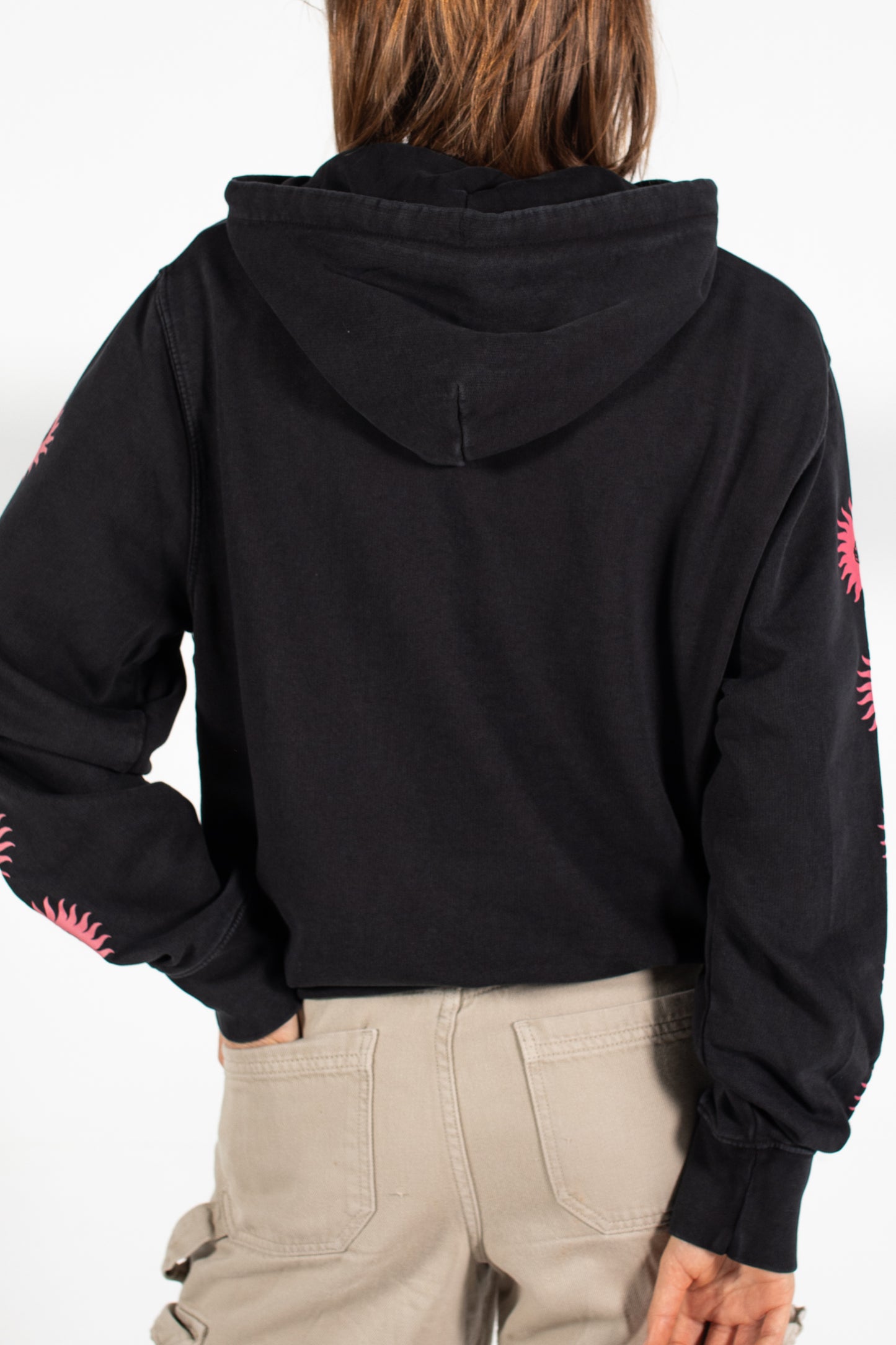 Pukas-Surf-Shop-5-shells-sweater-black