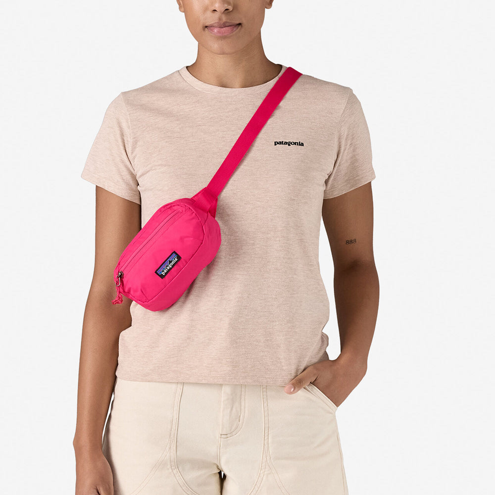 
                      
                        Pukas-Surf-Shop-BAckpack-Man-Patagonia-Terravia-Mini-Hip-Pack-PInk
                      
                    