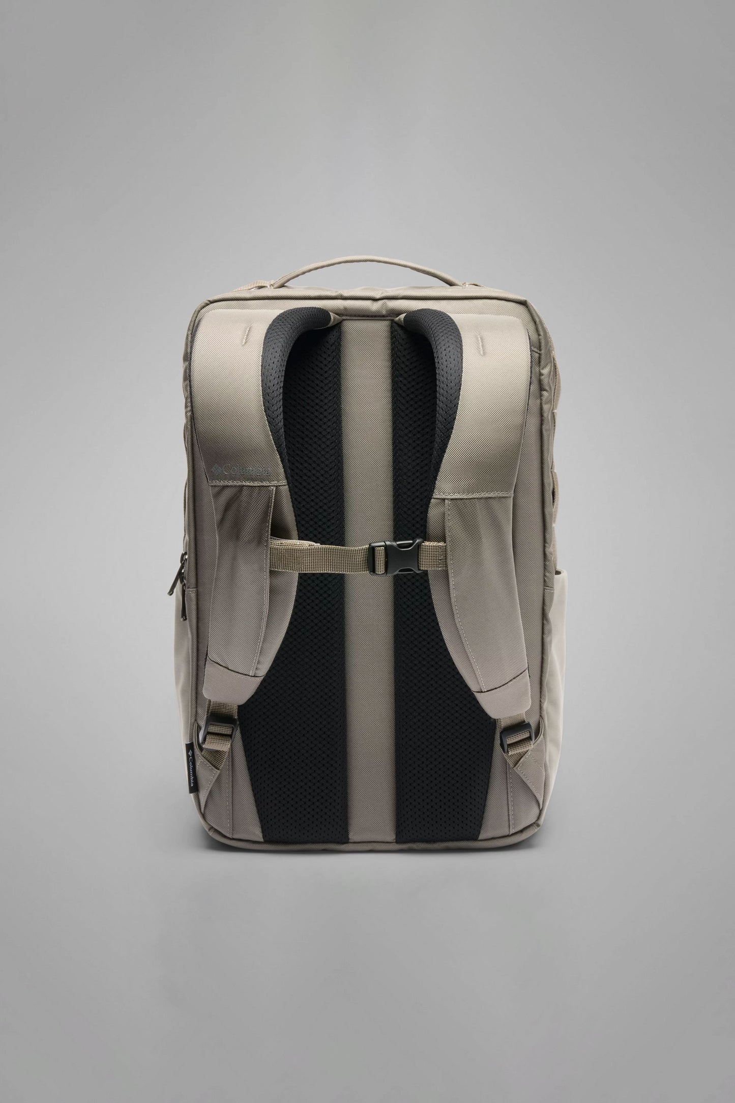 Pukas Surf Shop Columbia square backpack 23L in color 003