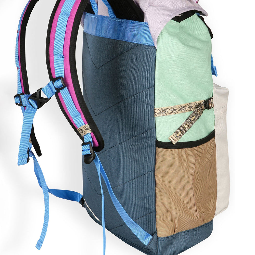 Pukas Surf Shop Backpack Kavu Timaru Geode