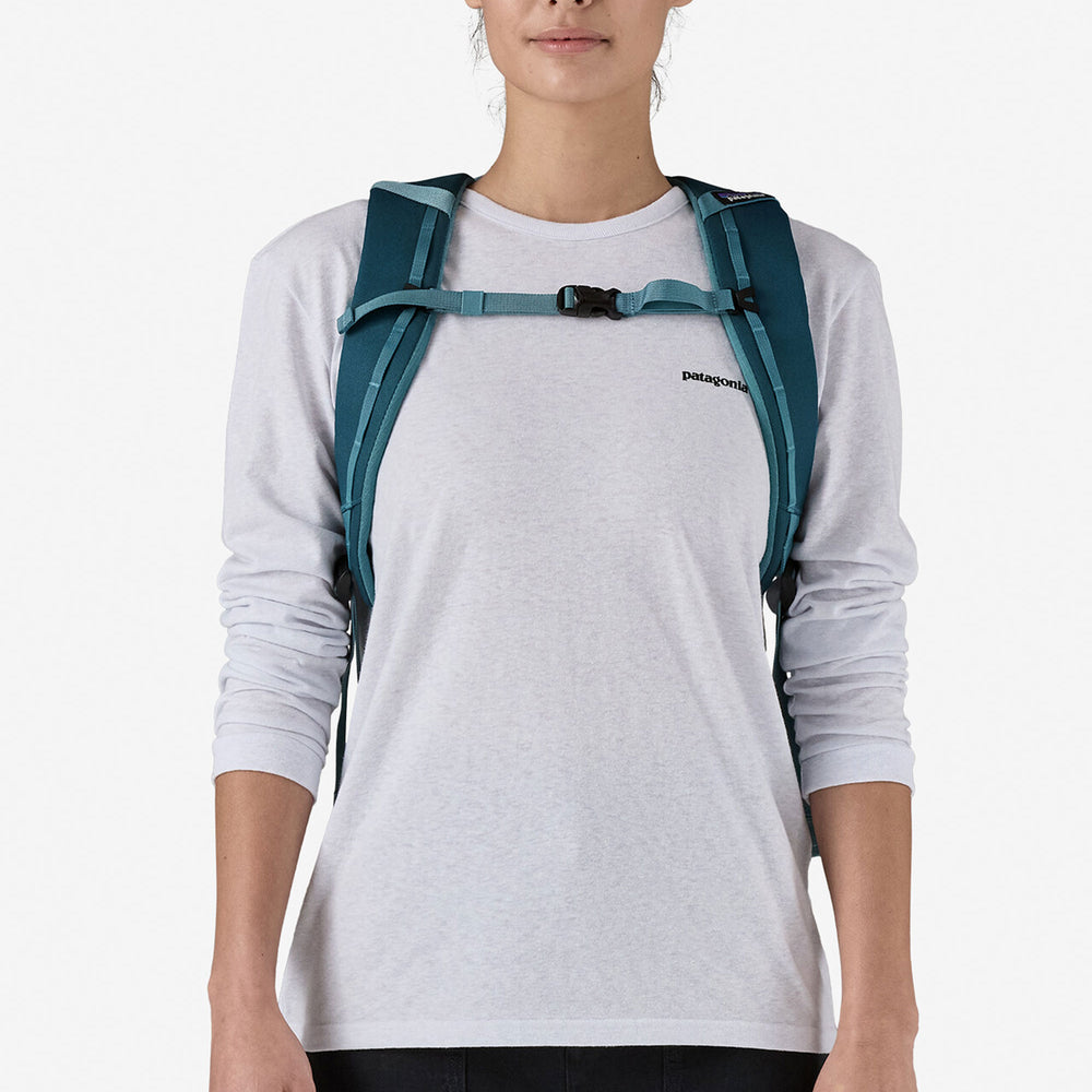 
                      
                        Pukas-Surf-Shop-Backpack-Patagonia-Black-Hole-Pack-25L-Teal
                      
                    