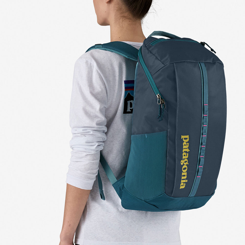 
                      
                        Pukas-Surf-Shop-Backpack-Patagonia-Black-Hole-Pack-25L-Teal
                      
                    