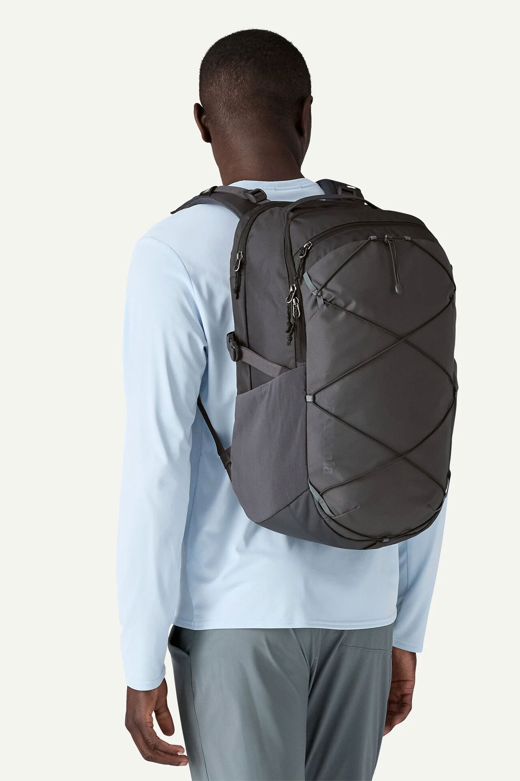 PATAGONIA - REFUGIO DAY PACK - 30L - SMOLDER BLUE | Shop at PUKAS