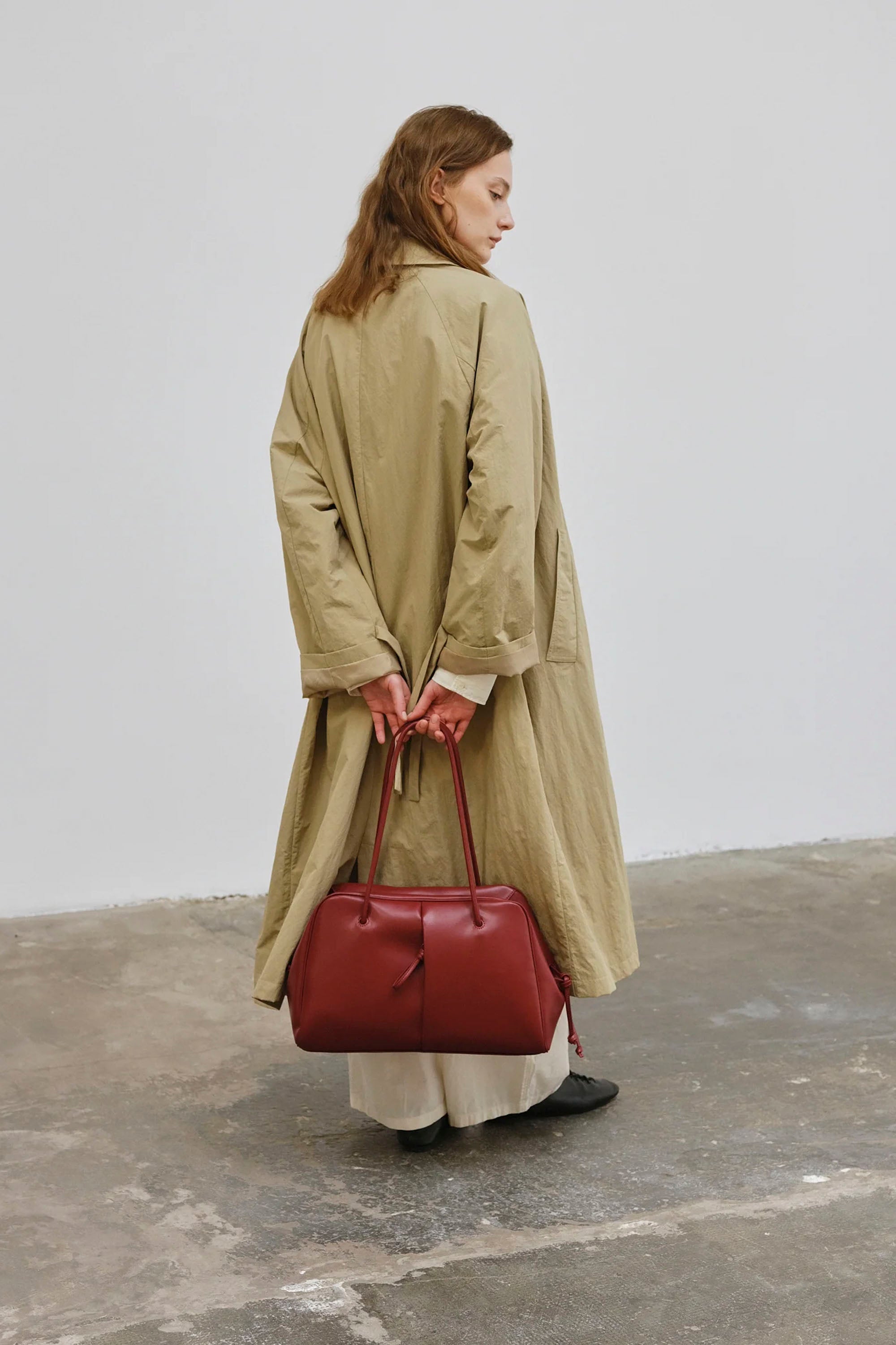 バッグ olend BROOKLYN BAG cherry red ÖLEND Brooklyn Bag Cherry Red | Shop at PUKAS SURF SHOP