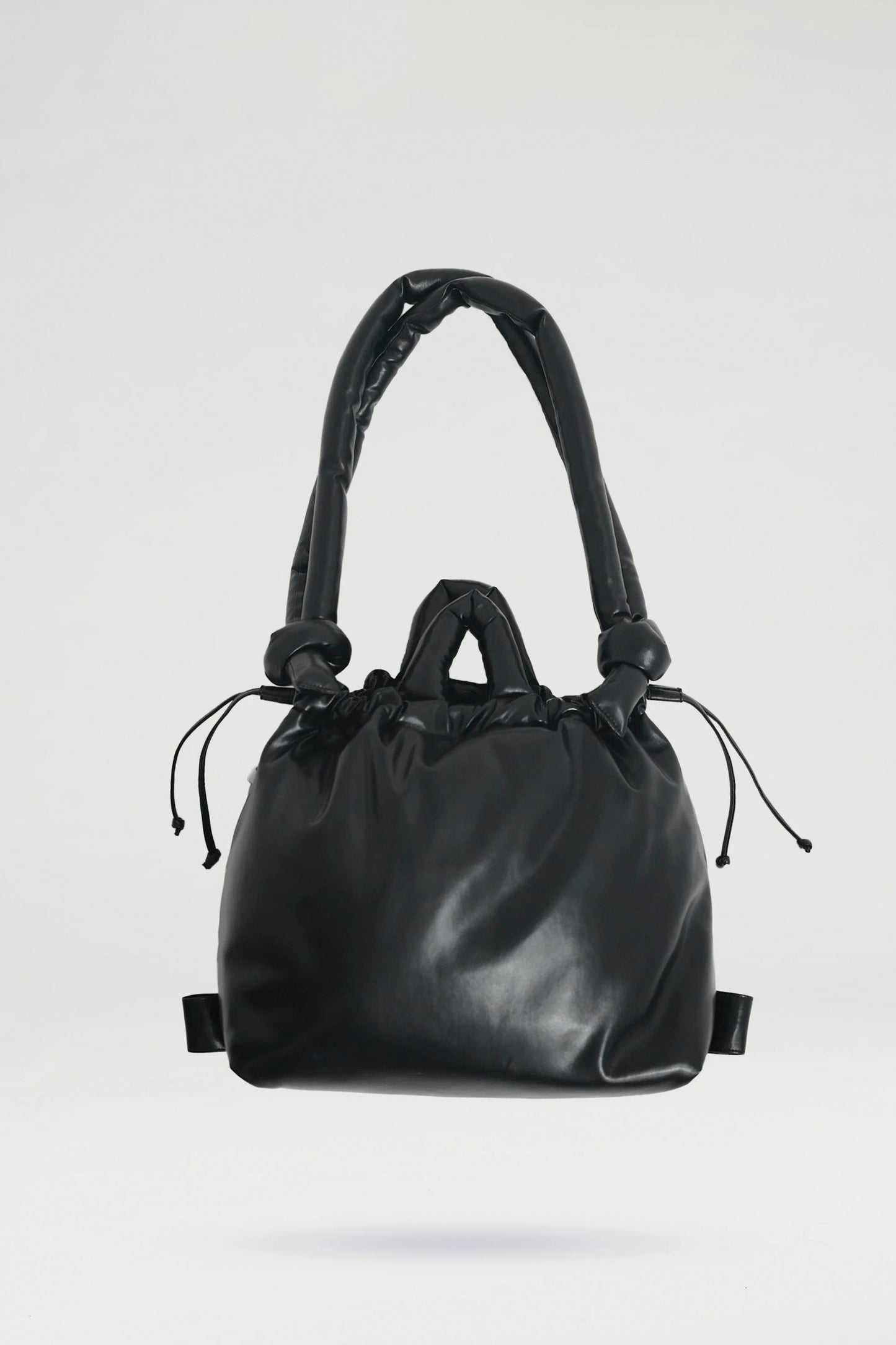 ÖLEND Ona vegan leather bag in black - front view with vegan leather finish