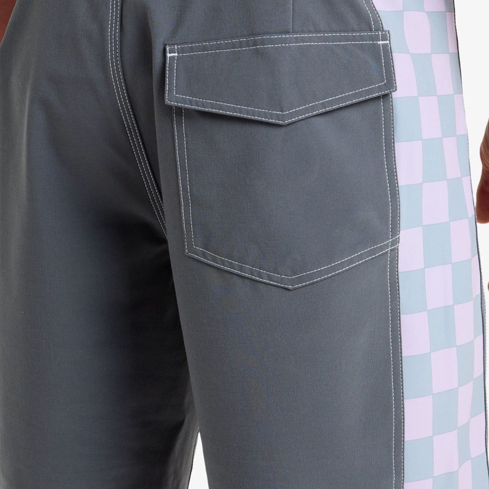 
                      
                        Pukas-Surf-Shop-Boardshort-Man-Quicksilver-Original-Arch-18-Iron-Gate-4
                      
                    