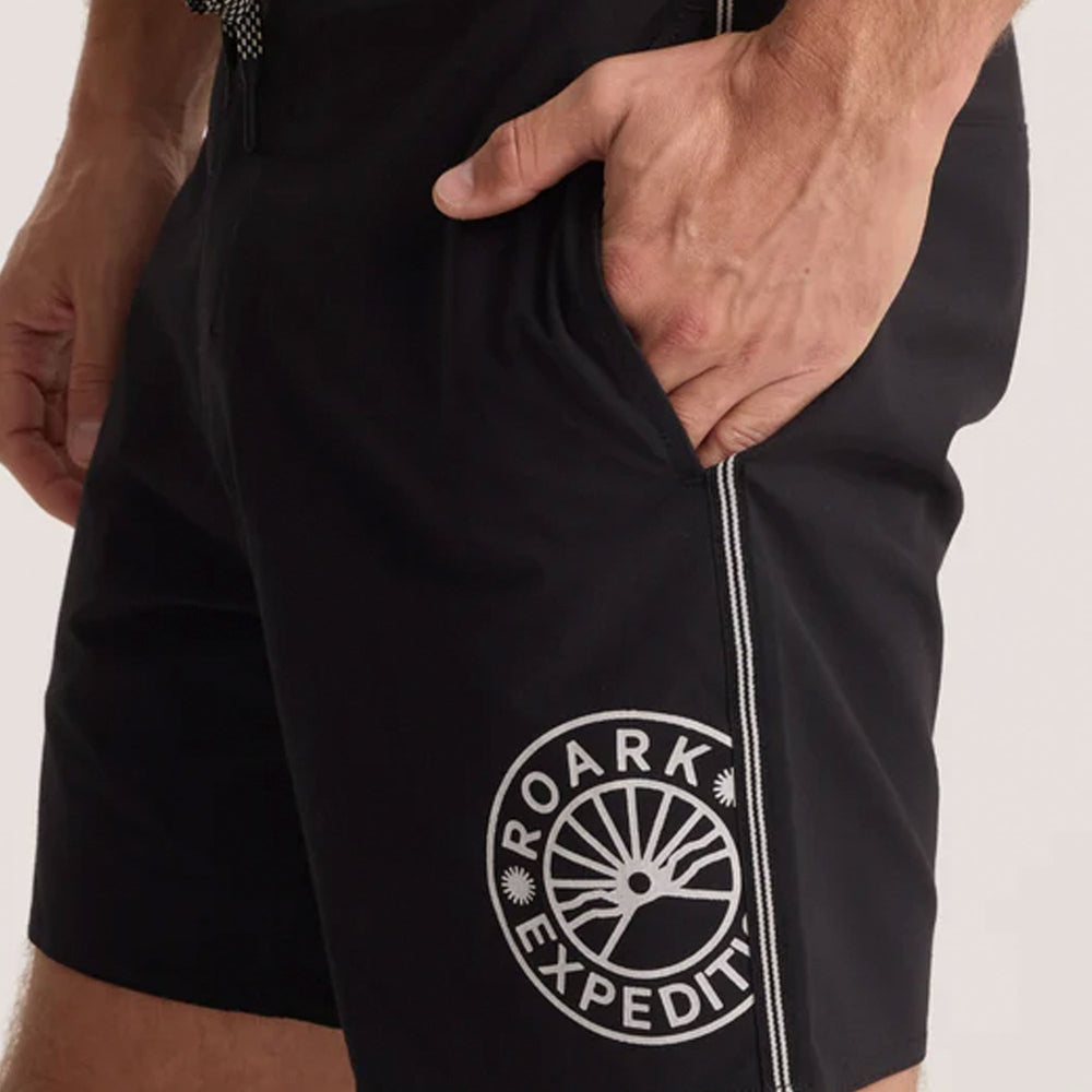 Pukas-Surf-Shop-Boardshort-Man-Roark-Chiller-Black