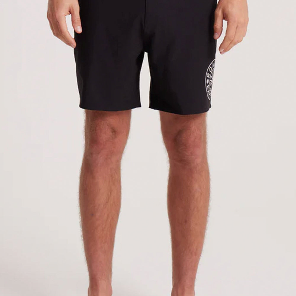 Pukas-Surf-Shop-Boardshort-Man-Roark-Chiller-Black