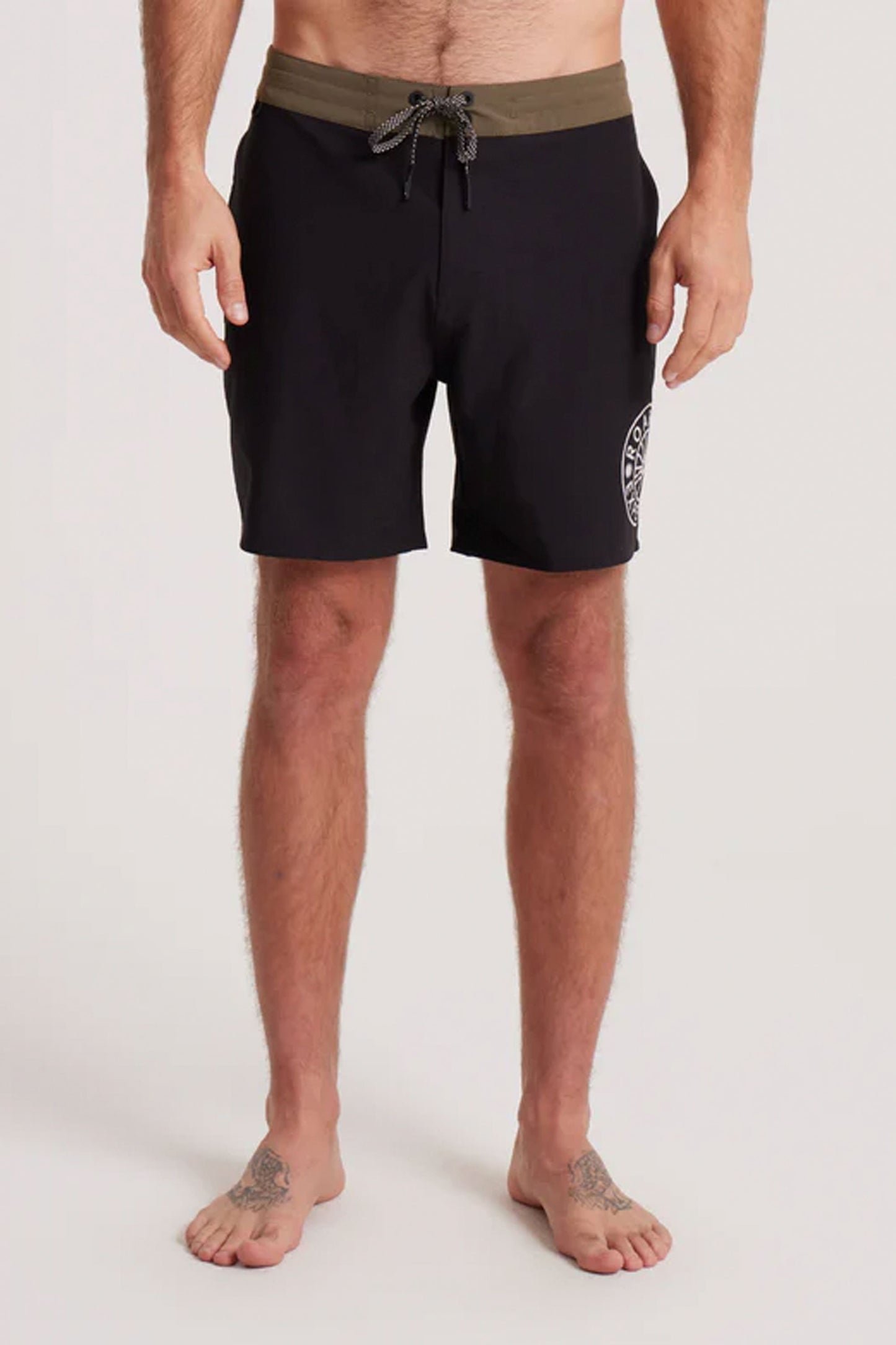 Pukas-Surf-Shop-Boardshort-Man-Roark-Chiller-Black