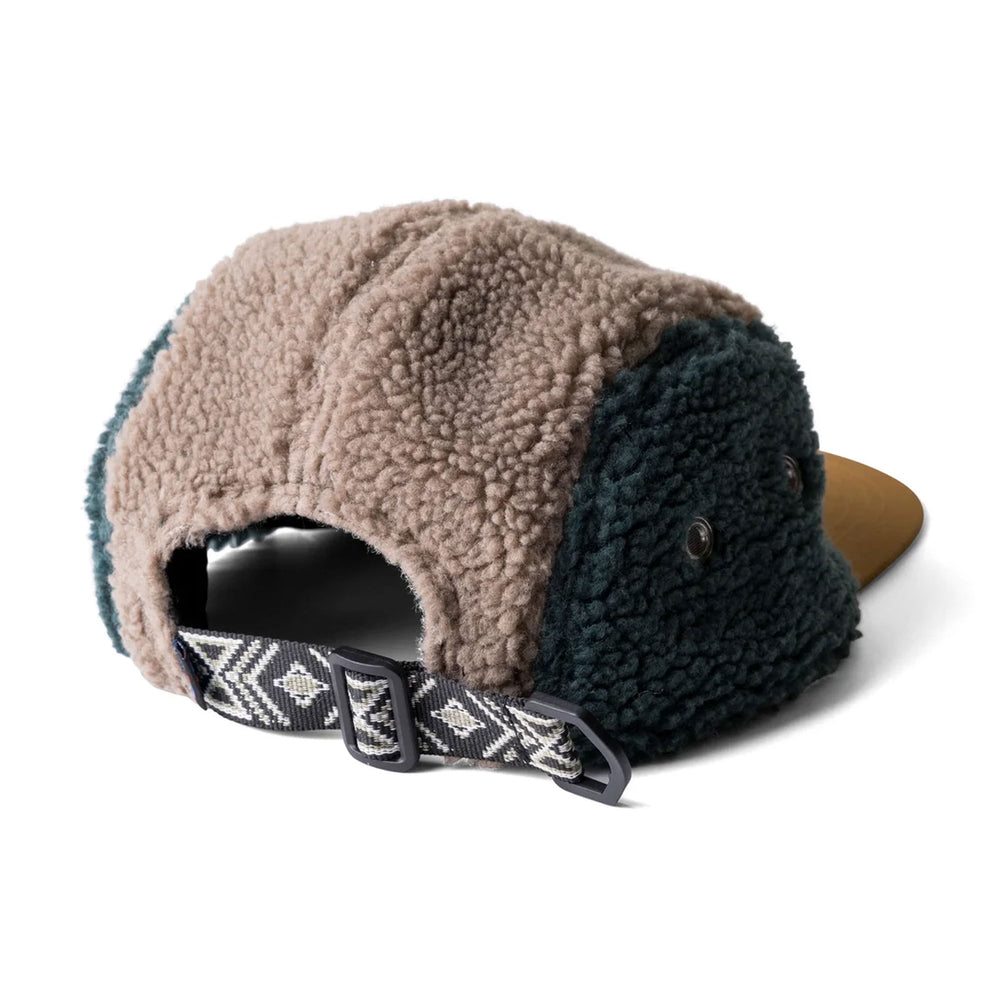 
                      
                        Pukas-Surf-Shop-Cap-Kavu-Fur-Ball-FALL-Forst
                      
                    