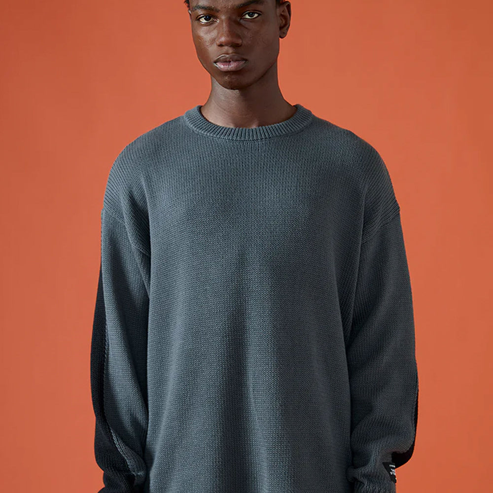 Pukas-Surf-Shop-Crewneck-Man-Yuxus-grayscale-zinc