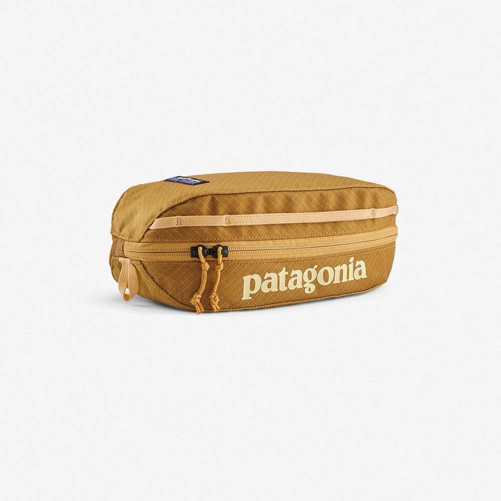 Pukas-Surf-Shop-Cube-Patagonia-Black-Hole-3L-Pufferfish-Gold