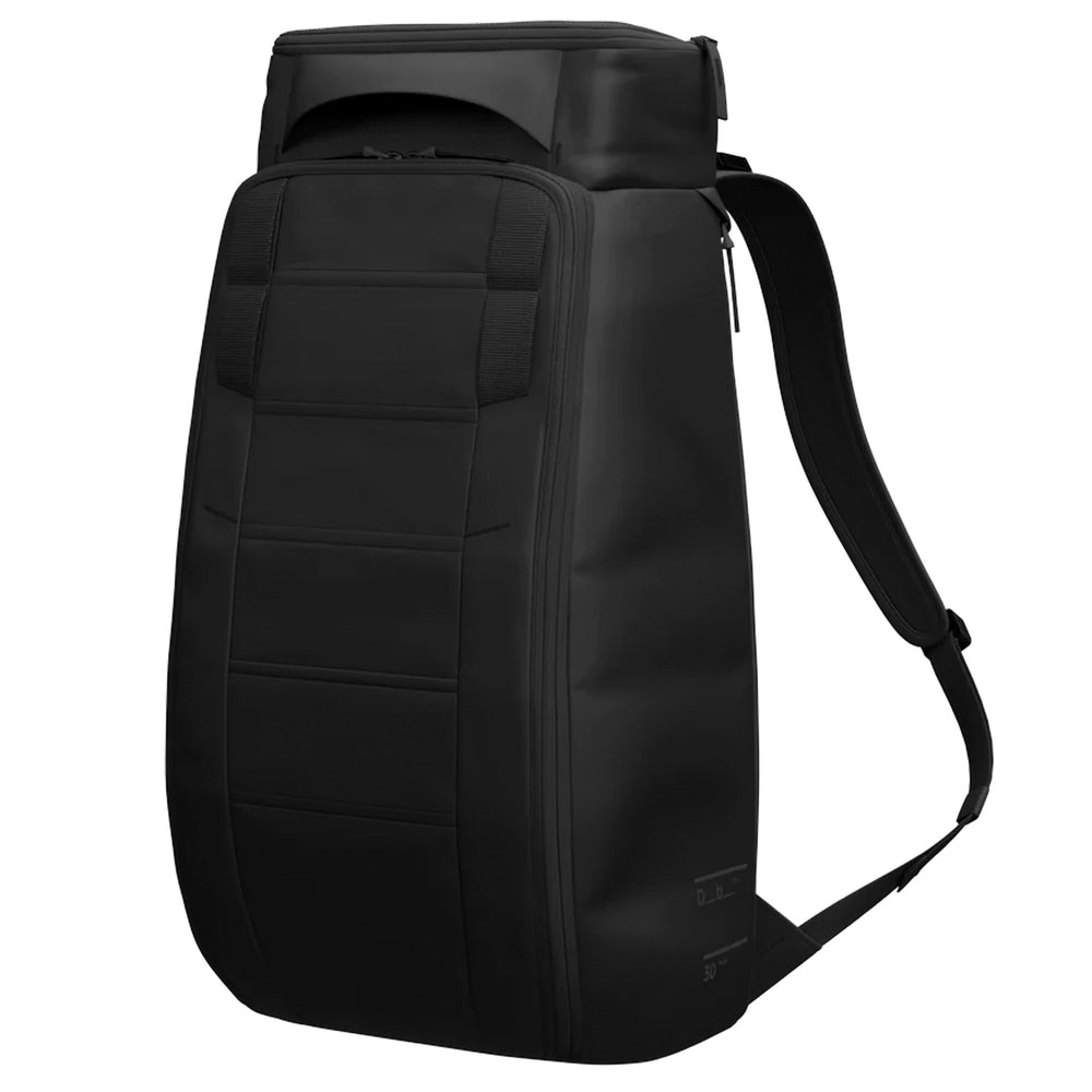 Pukas-Surf-Shop-Db-Journey-backpack-hugger-30l-black-out