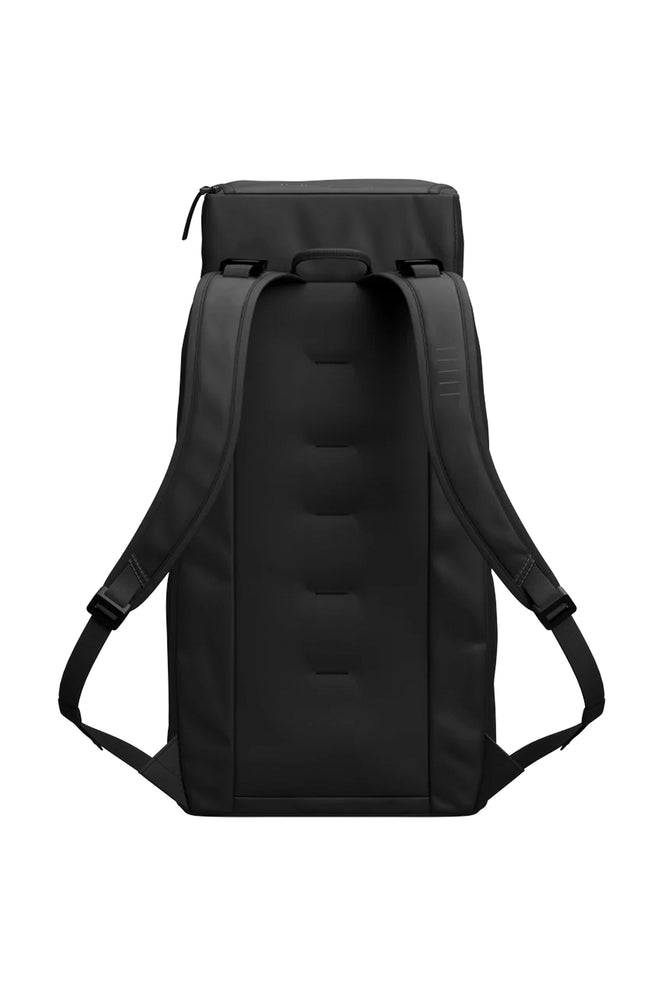 
                  
                    Pukas-Surf-Shop-Db-Journey-backpack-hugger-30l-black-out
                  
                