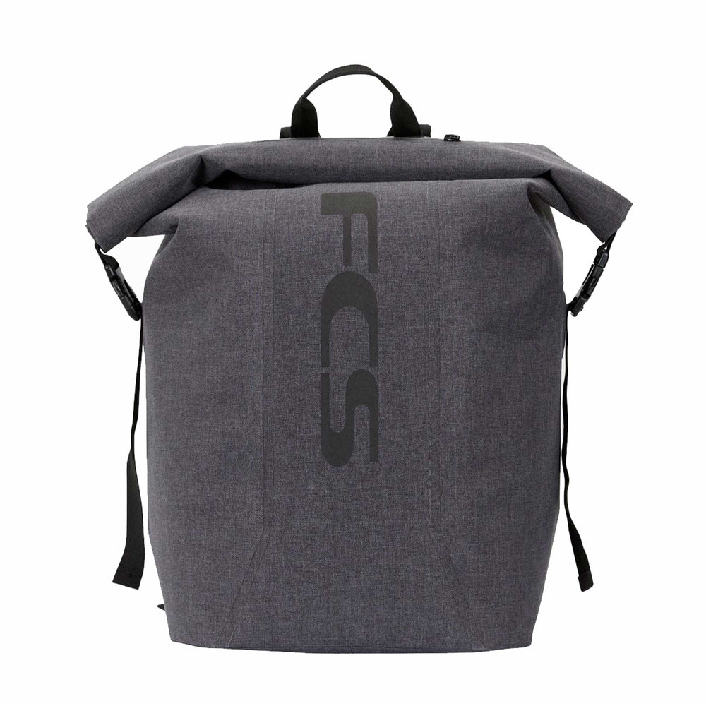 Pukas-Surf-Shop-FCS-backpack-wet-dry-pack