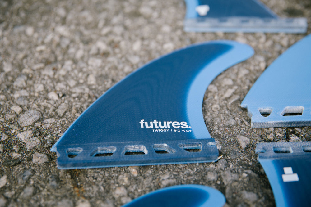 
                  
                    Pukas-Surf-Shop-Futures-Twiggy-5-fins-navy-wave-blue
                  
                