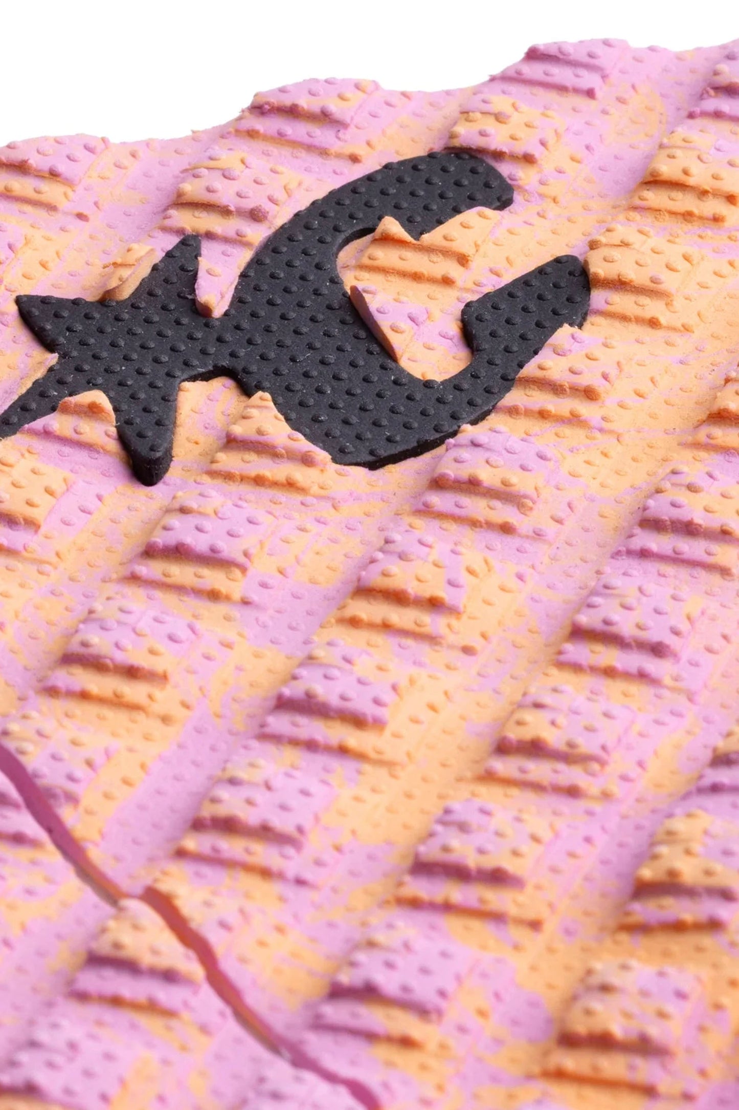 Close-up of Creatures Pin Tail Pro pad THERMO-LITE Diamond Loc II traction pattern