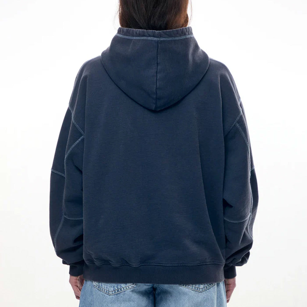 
                      
                        Pukas-Surf-Shop-Hoodie-Man-Yuxus-Threats-Nile
                      
                    