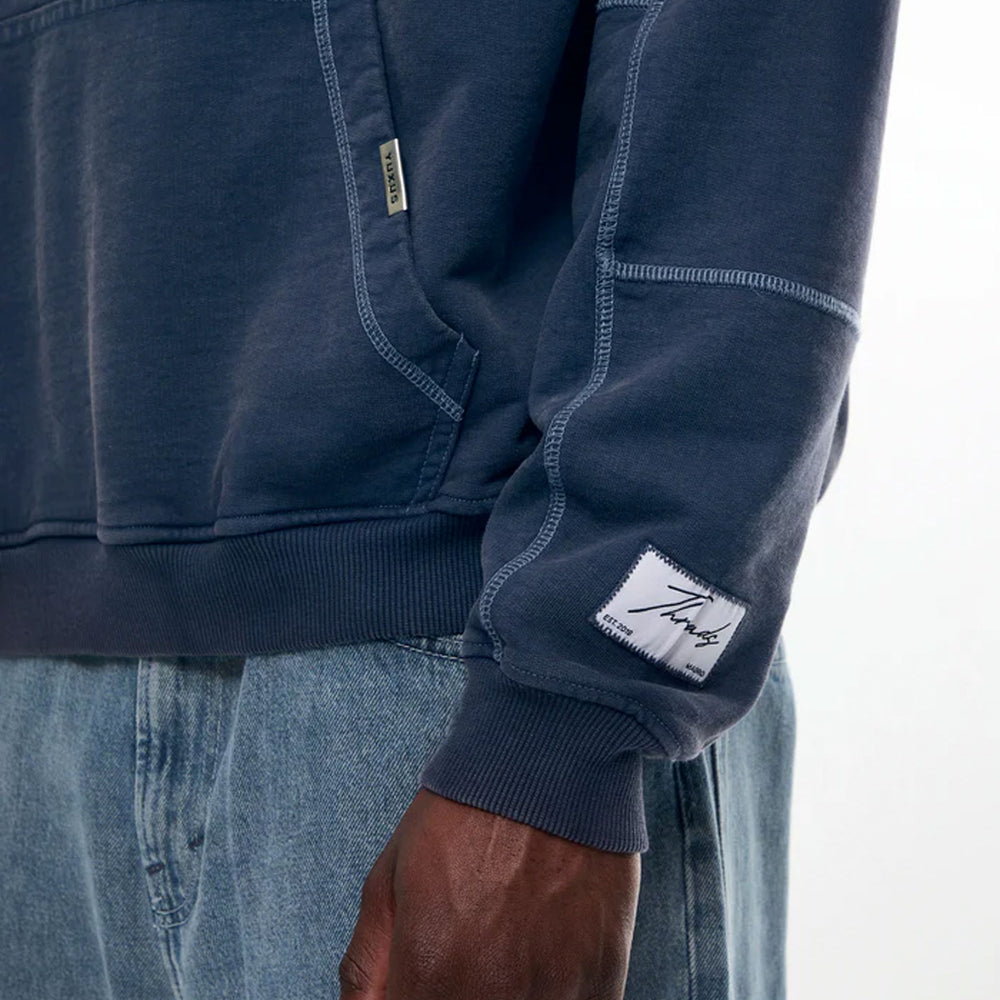
                      
                        Pukas-Surf-Shop-Hoodie-Man-Yuxus-Threats-Nile
                      
                    