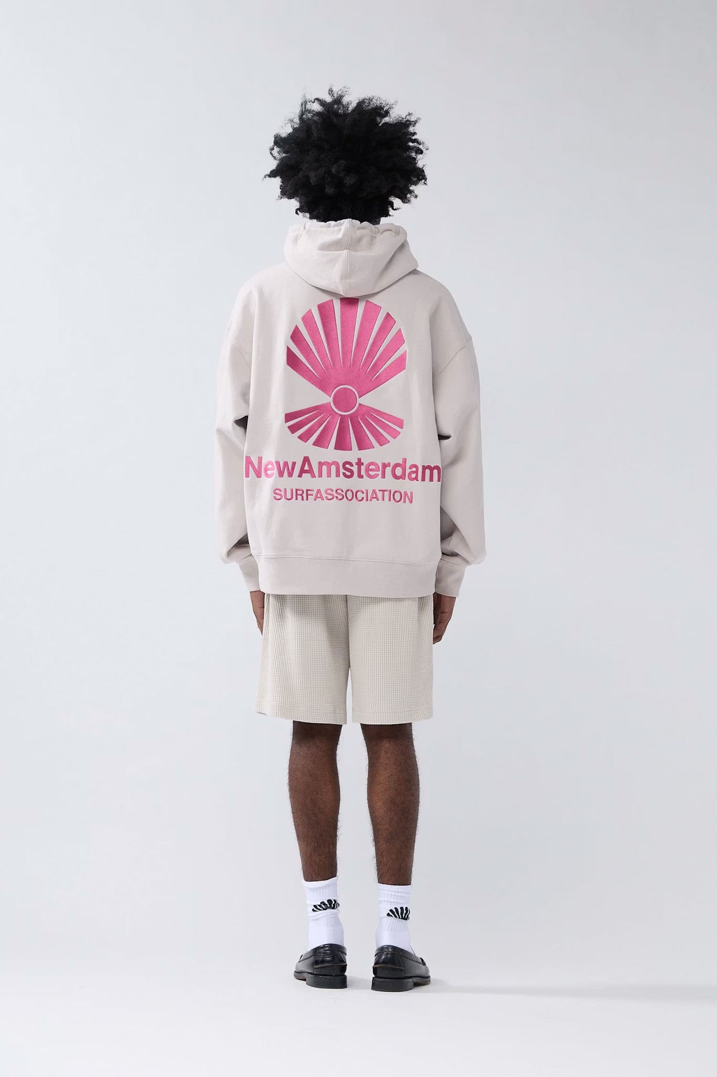 Pukas-Surf-Shop-Jacket-New-Amsterdam-Logo-Hoodie-Pebble-Magenta