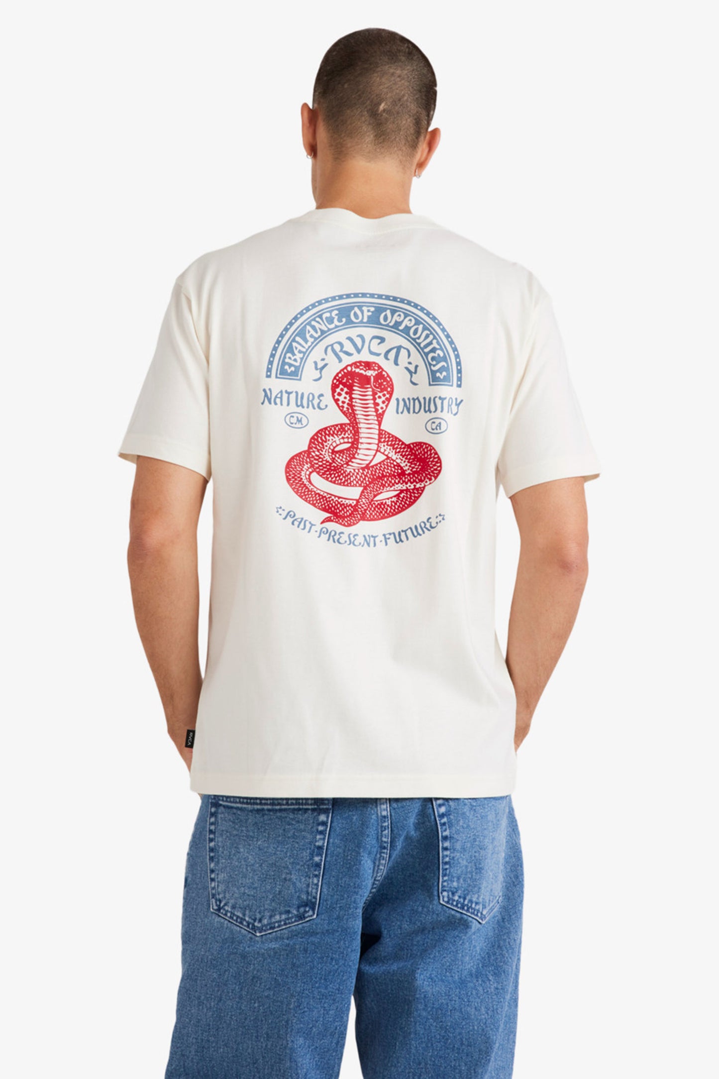 Pukas-Surf-Shop-MAn-Tee-Rvca-Charmer-White