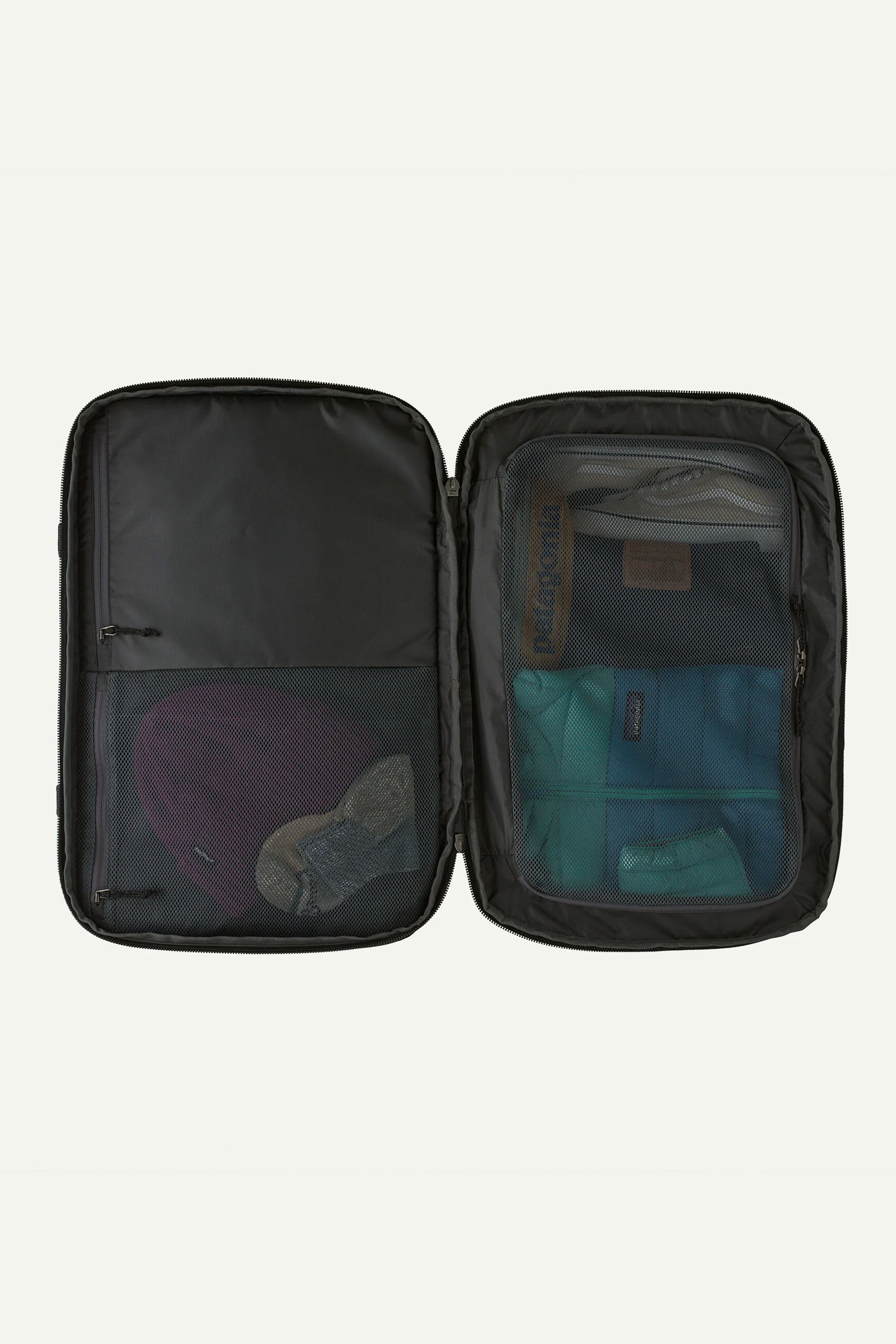 PATAGONIA BLACK HOLE MLC BLACK | Shop at PUKAS SURF SHOP