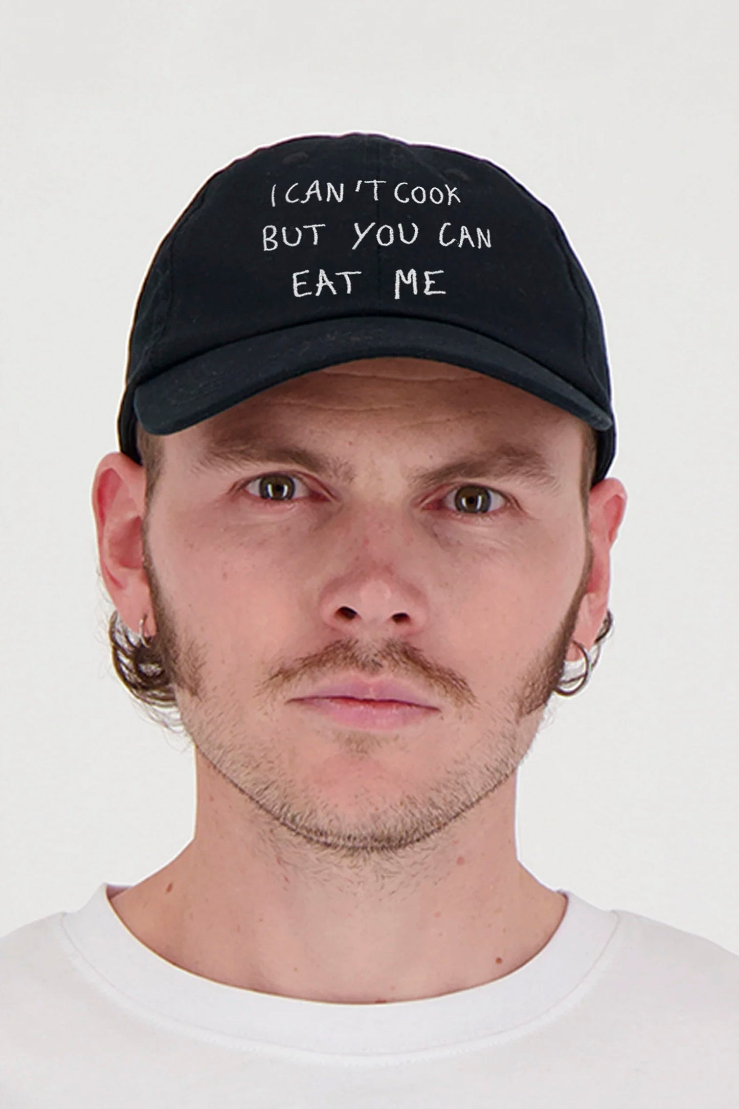 ENCRÉ I Can't Cook Black Cap - Witty Statement Accessory
