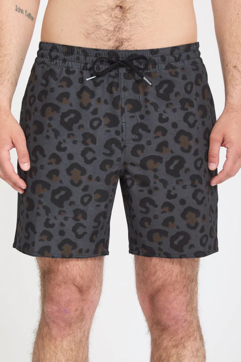 VOLCOM Melange Trunk 17 asphalt black men's boardshort – textured dark surf lifestyle summer swimwear
