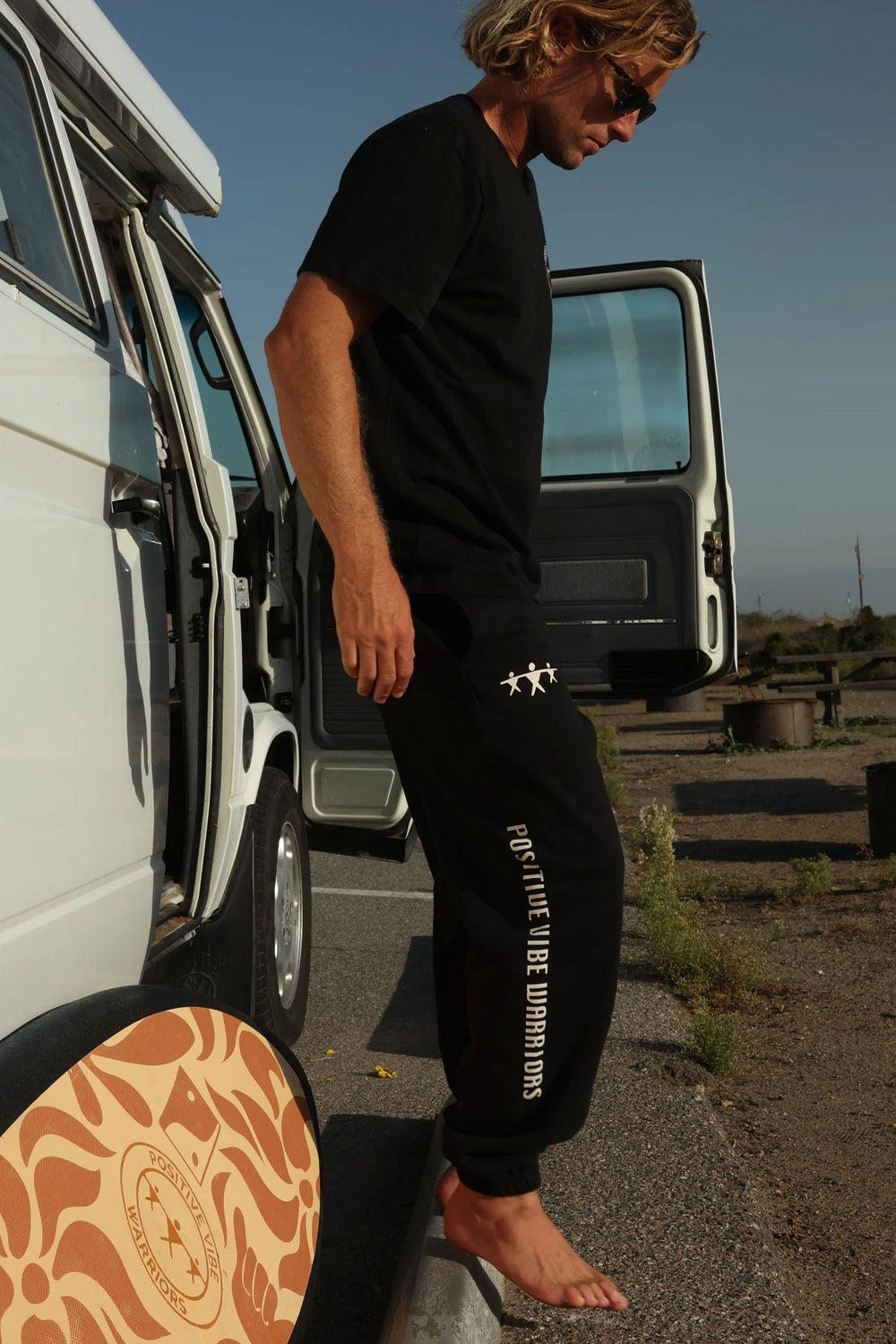 Pukas Surf Shop Man Pant Positive Vibe Warriors Pvw Decade Sweatpants Black