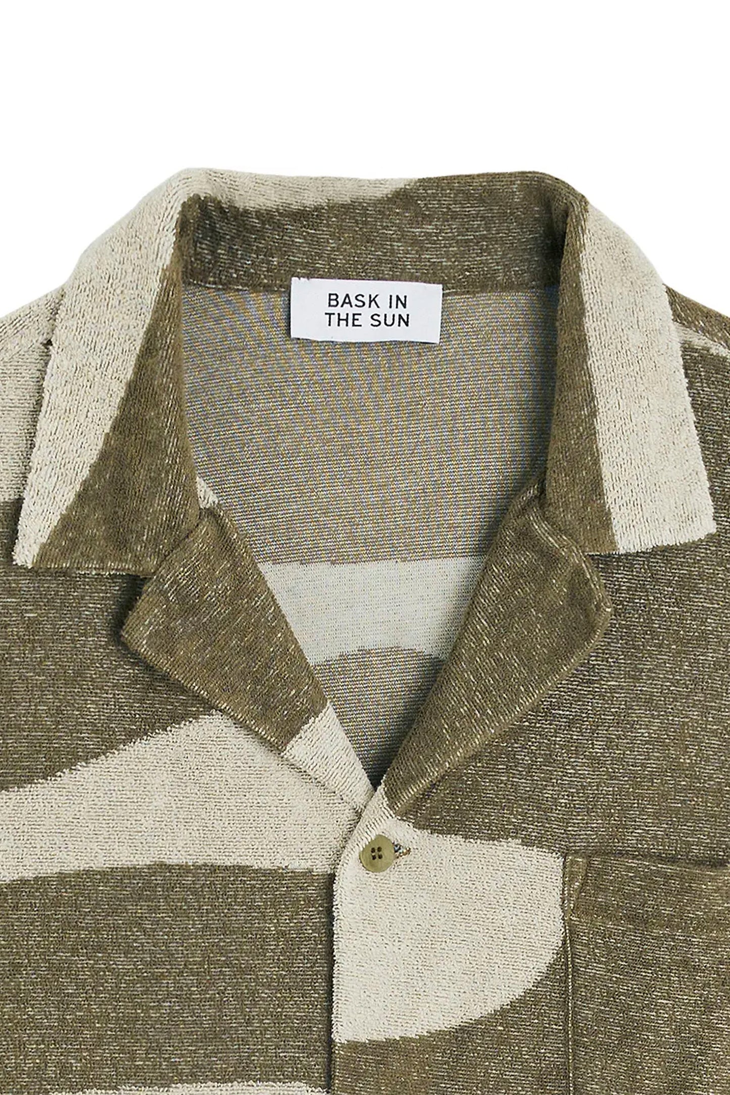 Bask In The Sun Borja Shirt in Olive – organic cotton terry men's shirt, detail view | Pukas Surf Shop